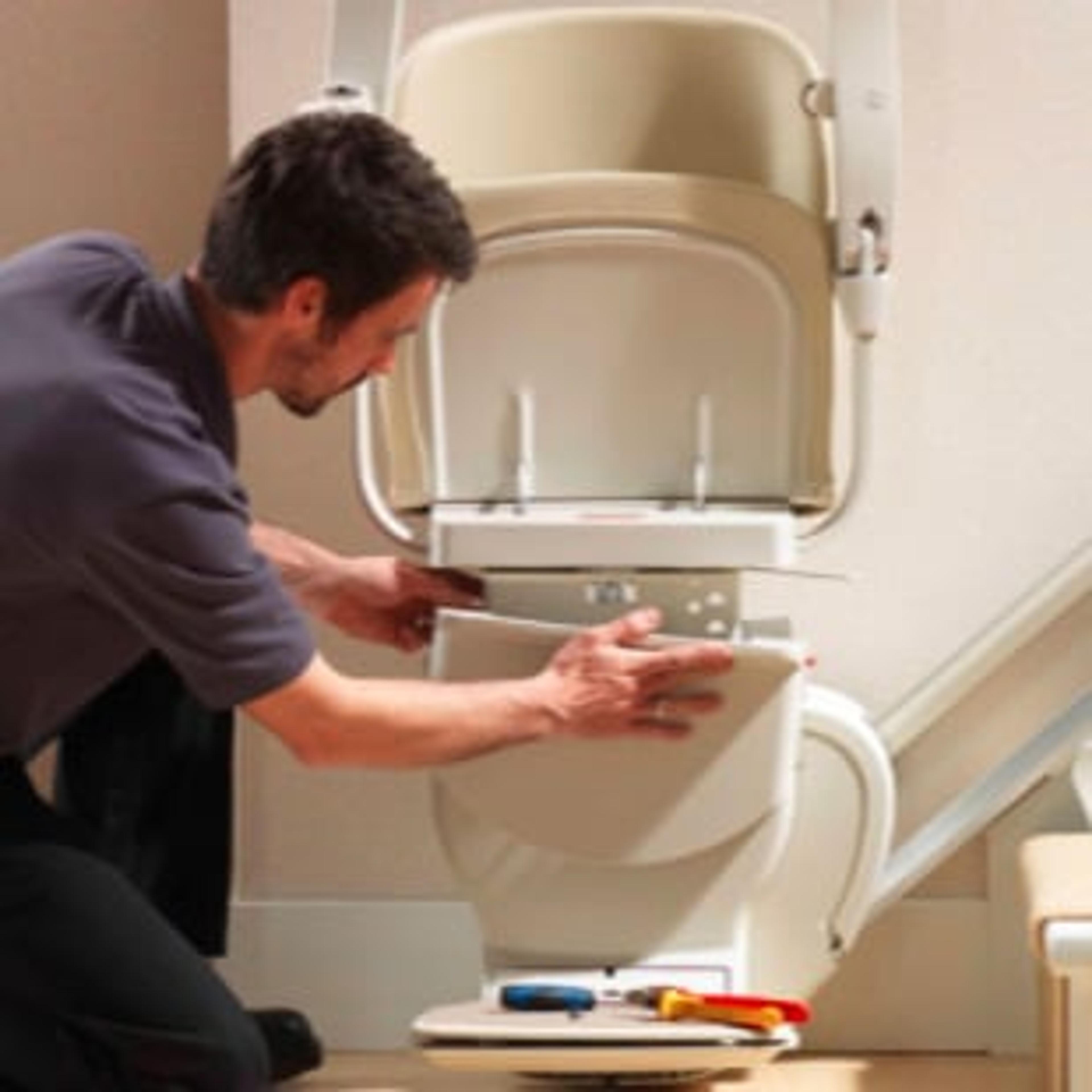 LIFT CARE SERVICES di Pani Simone