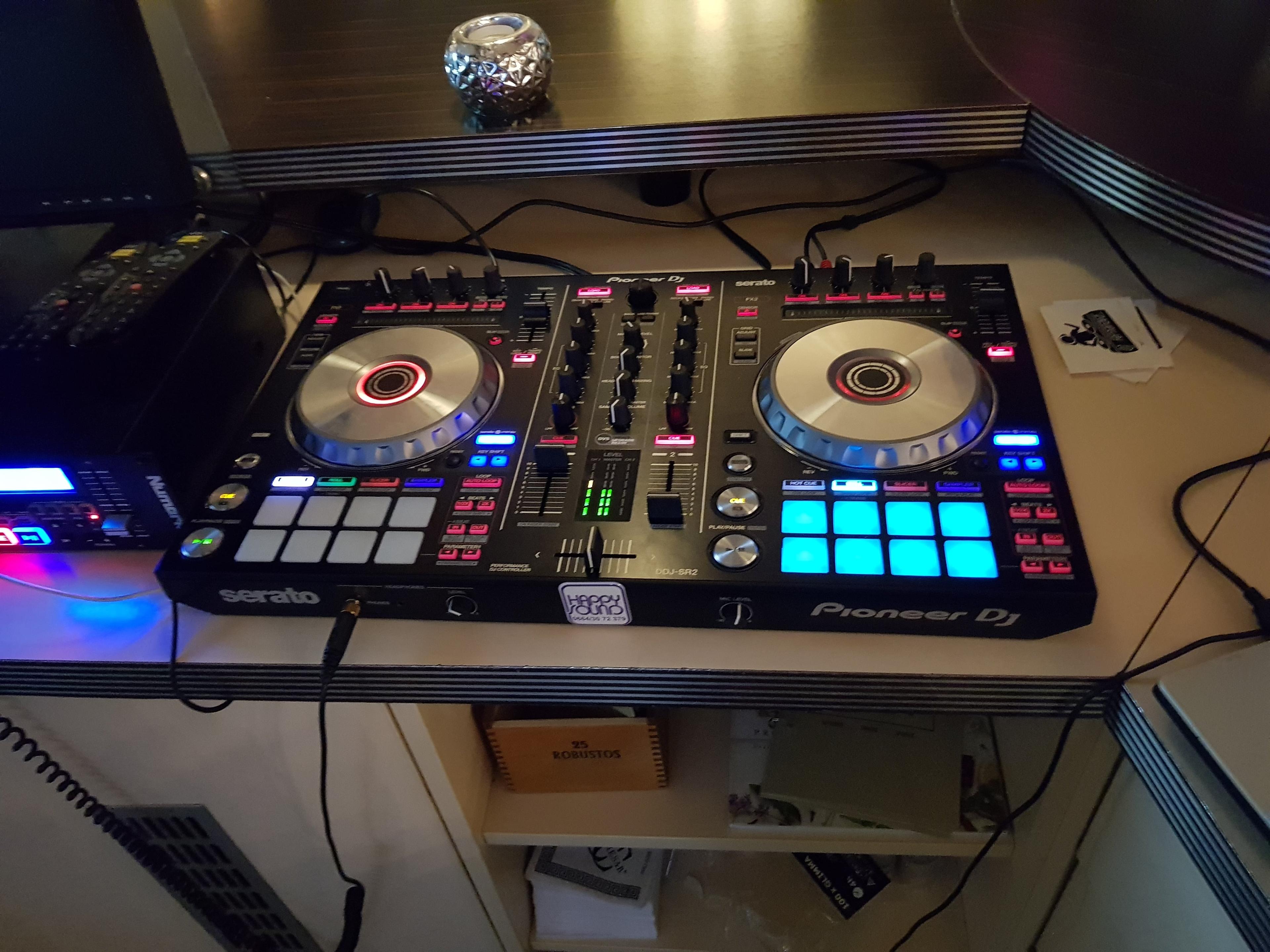 DJ Fernandez