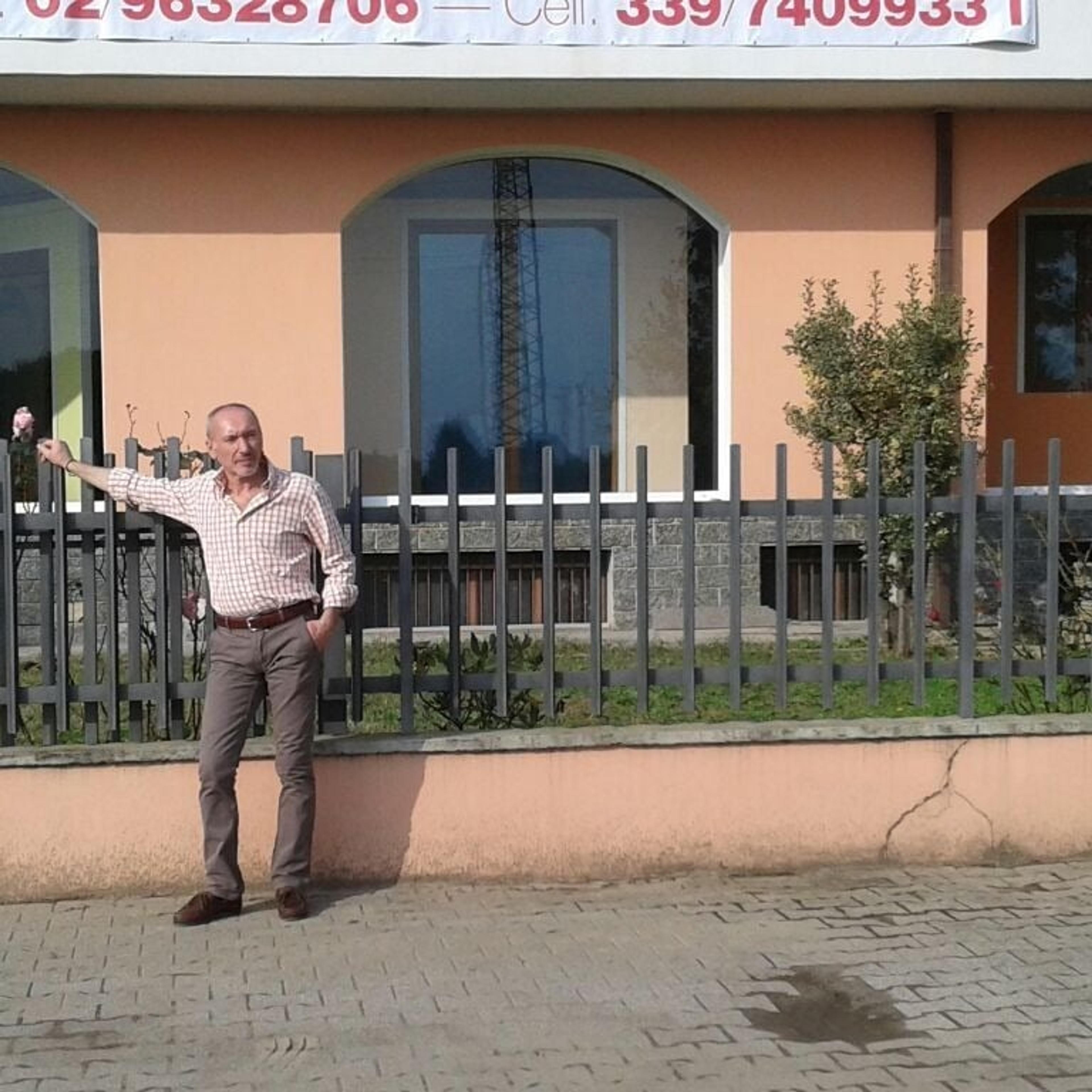 FINESTRA VIP