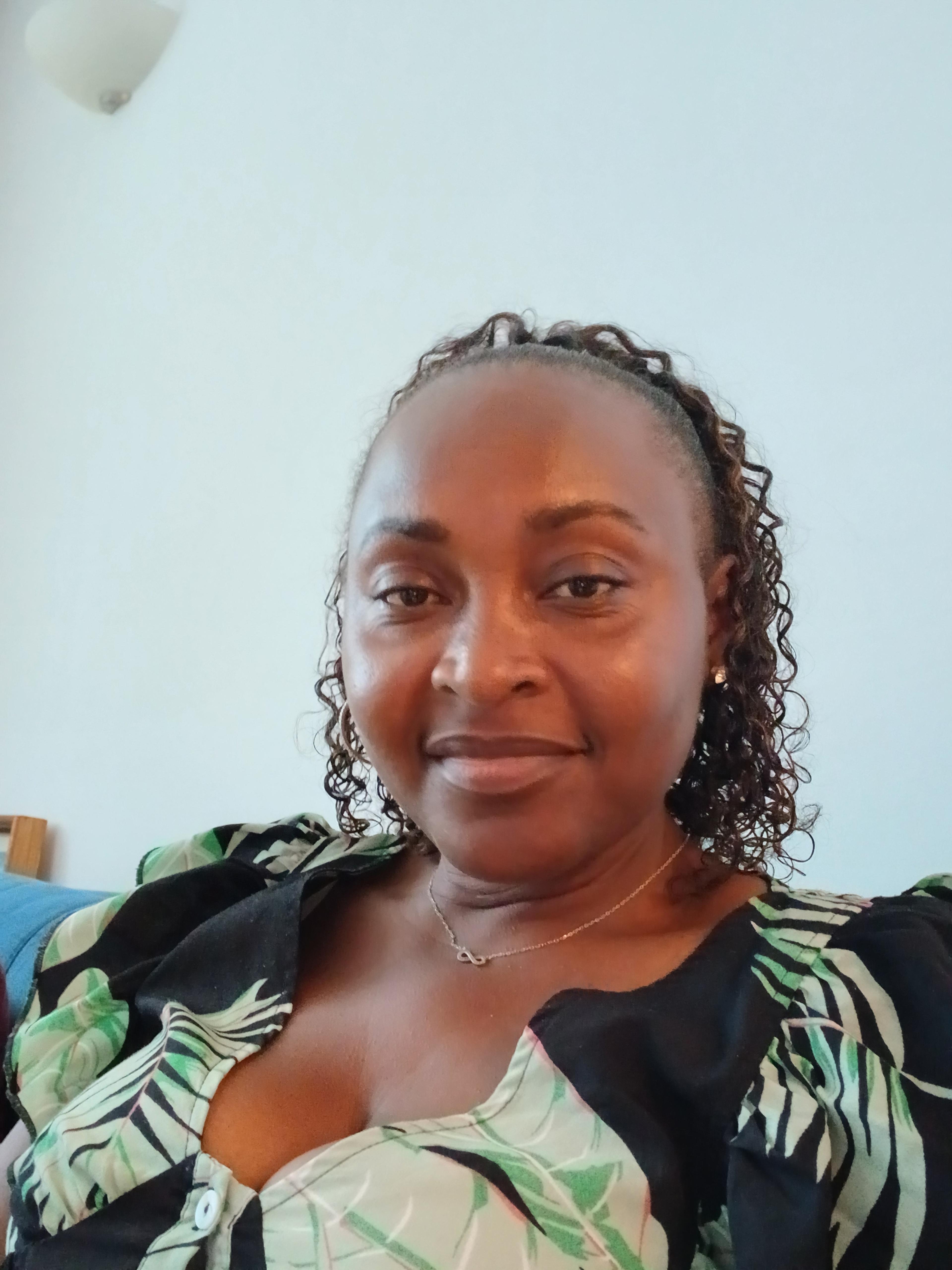 Teresita Bueneque Malonga