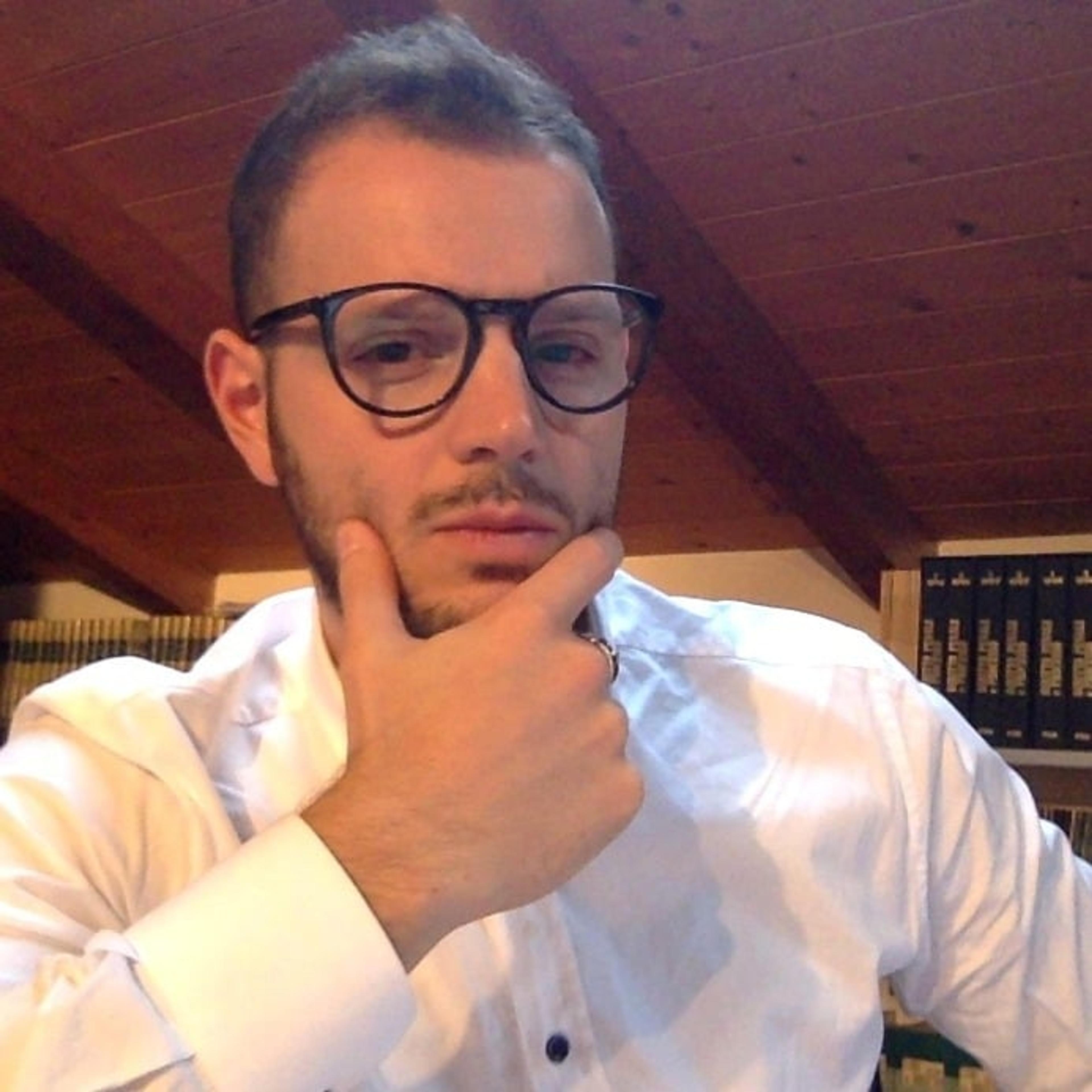 Avv. Luca CROTTI