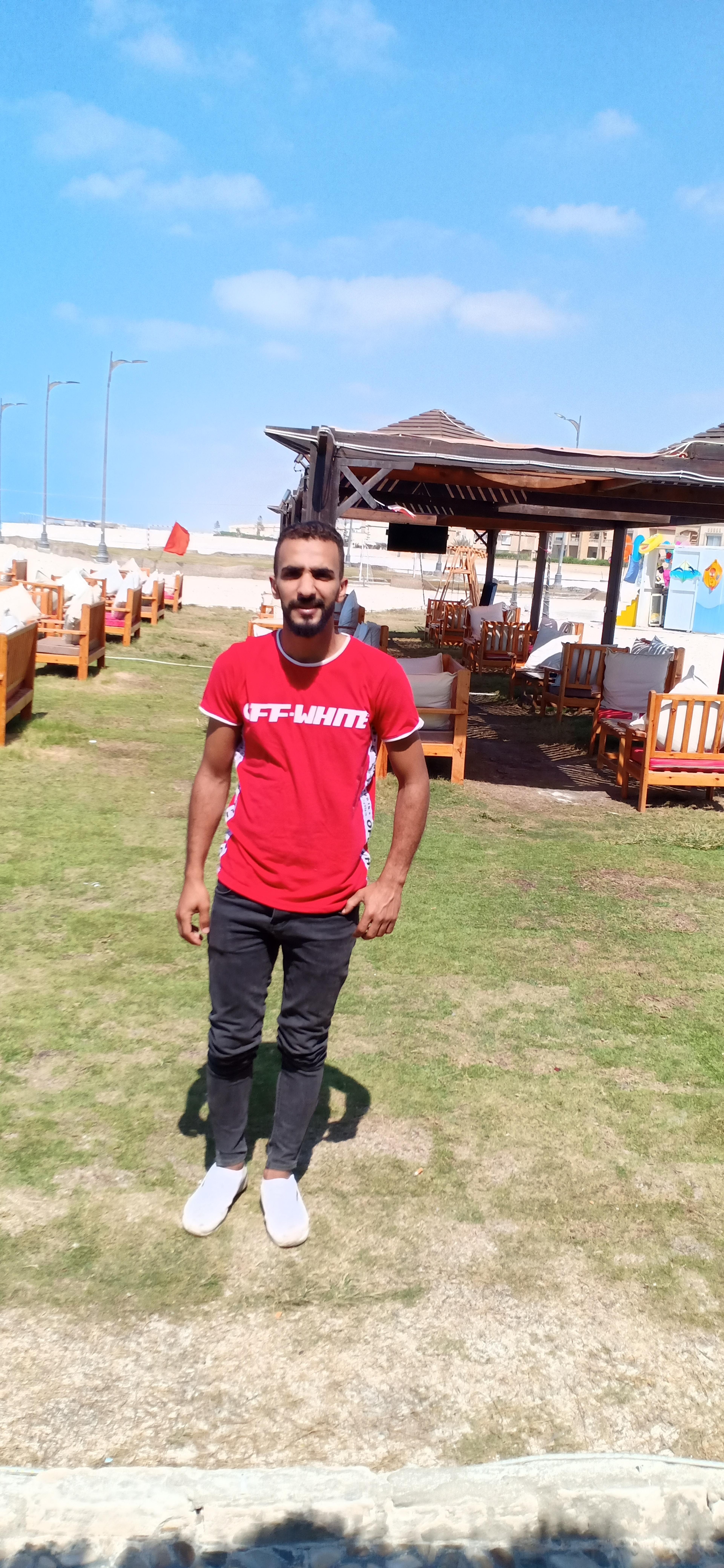 احمد على