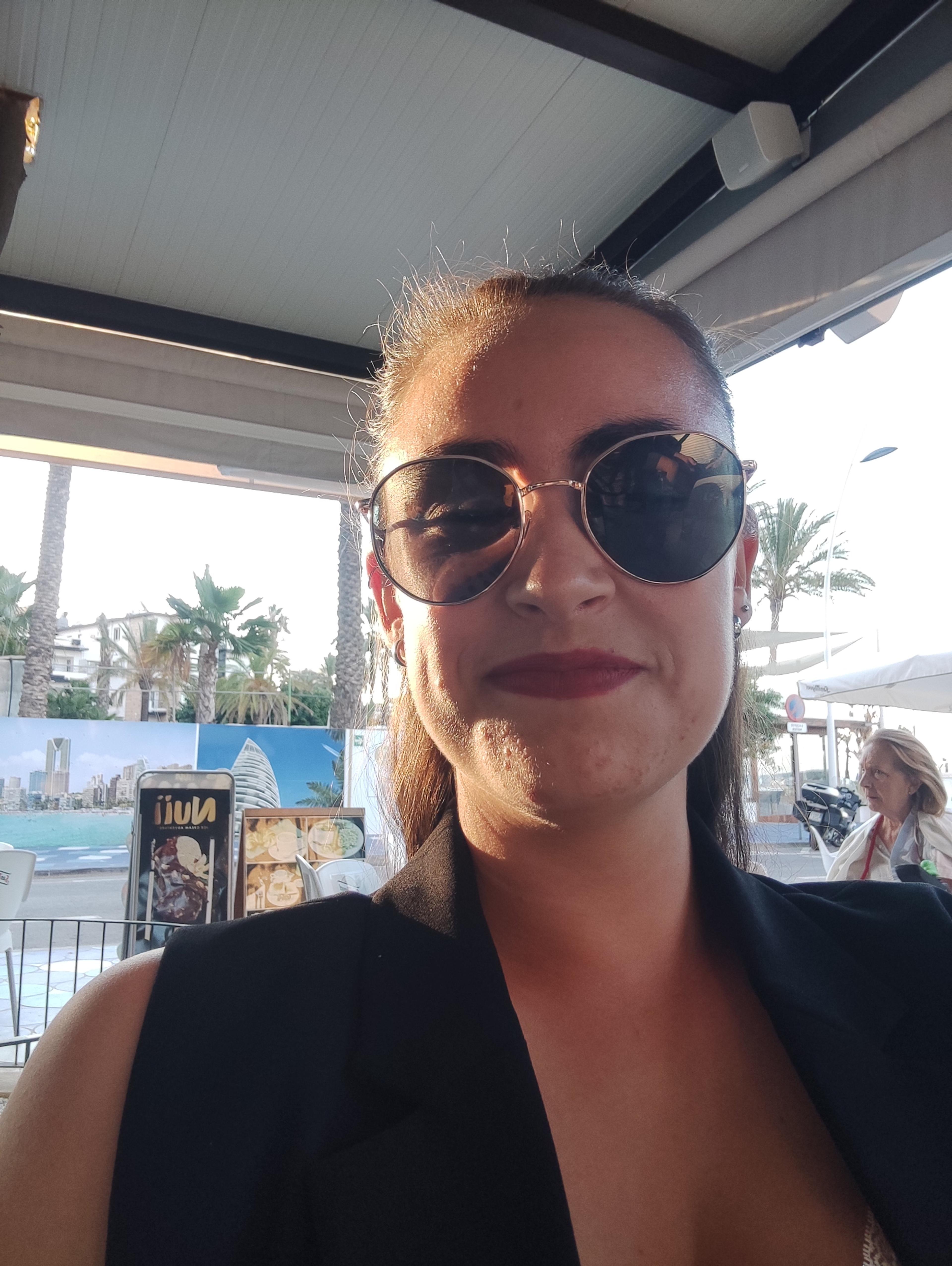 Aitana Lozano traducción