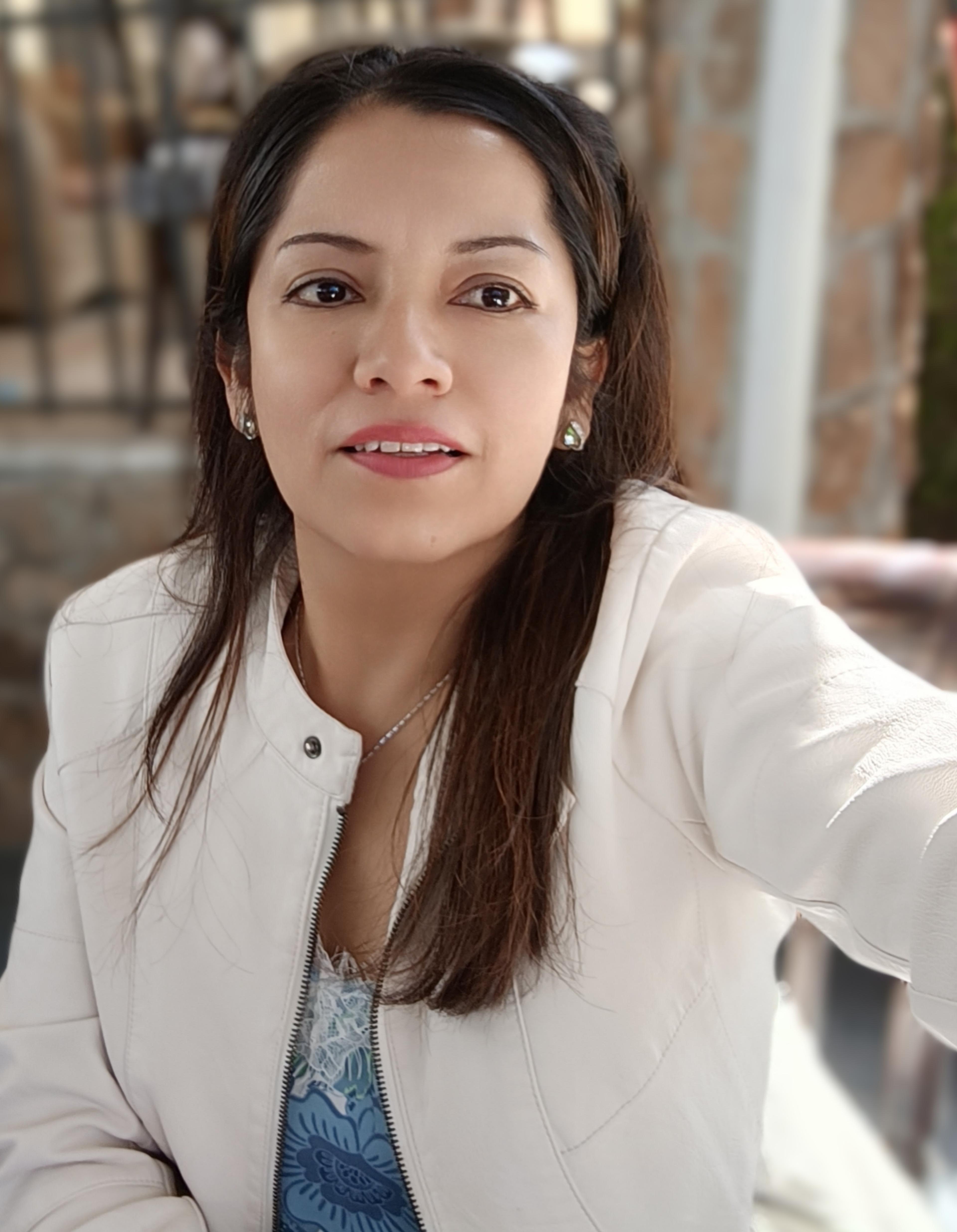 ALVA BEATRIZ HIDALGO TROYA