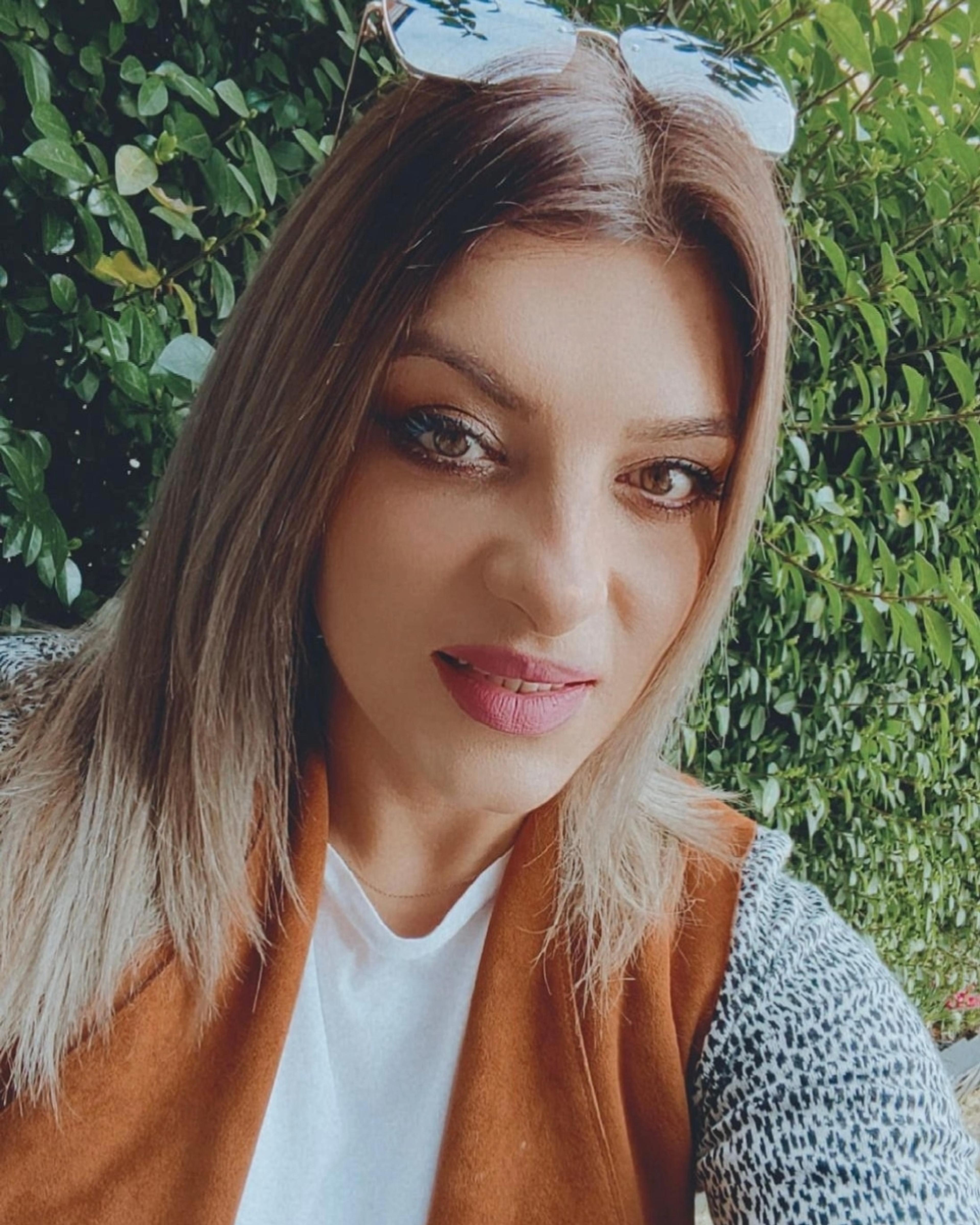 Loredana Burdujoc