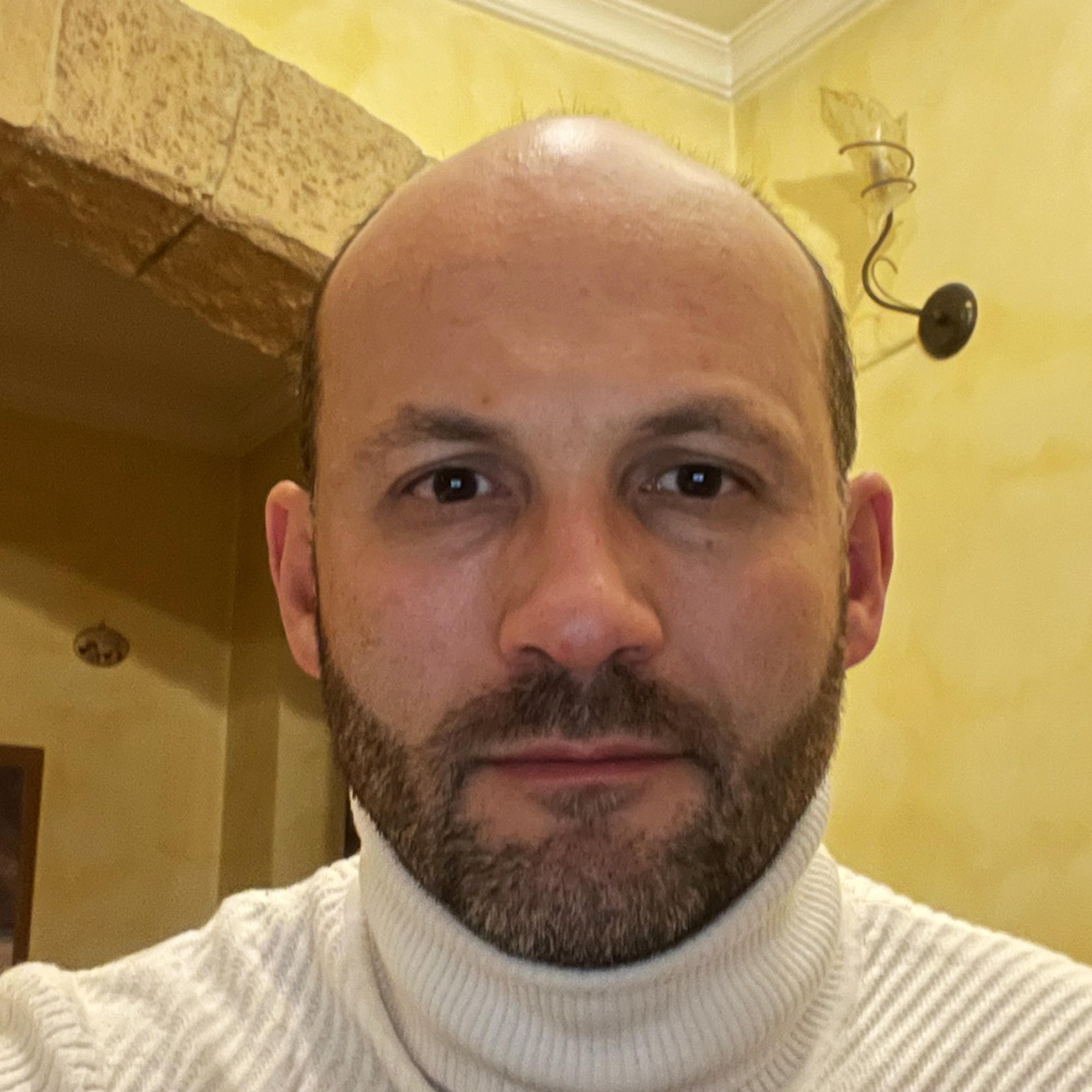 Mirko Vona