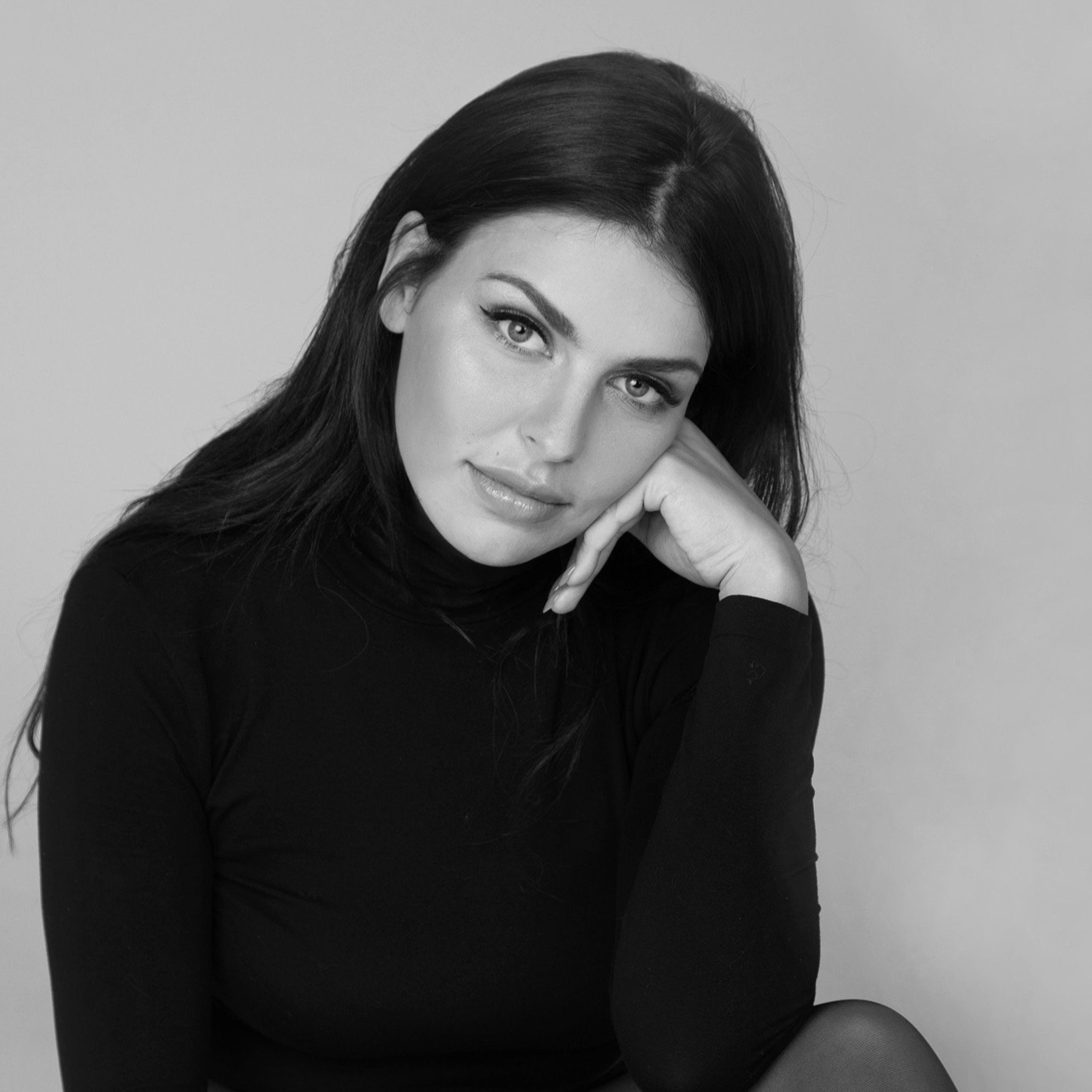 Alena Belahlavak