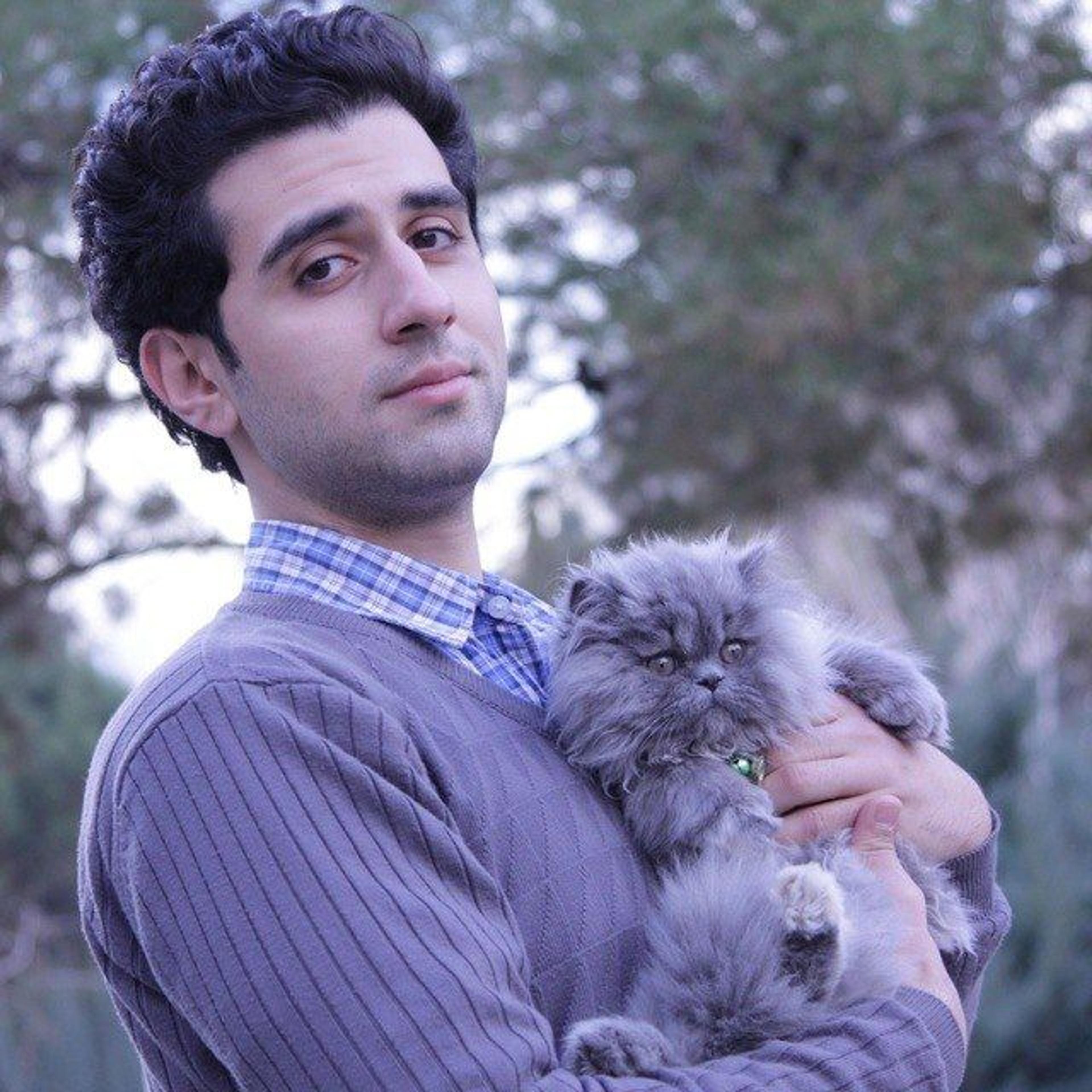 Farzad Aghasi