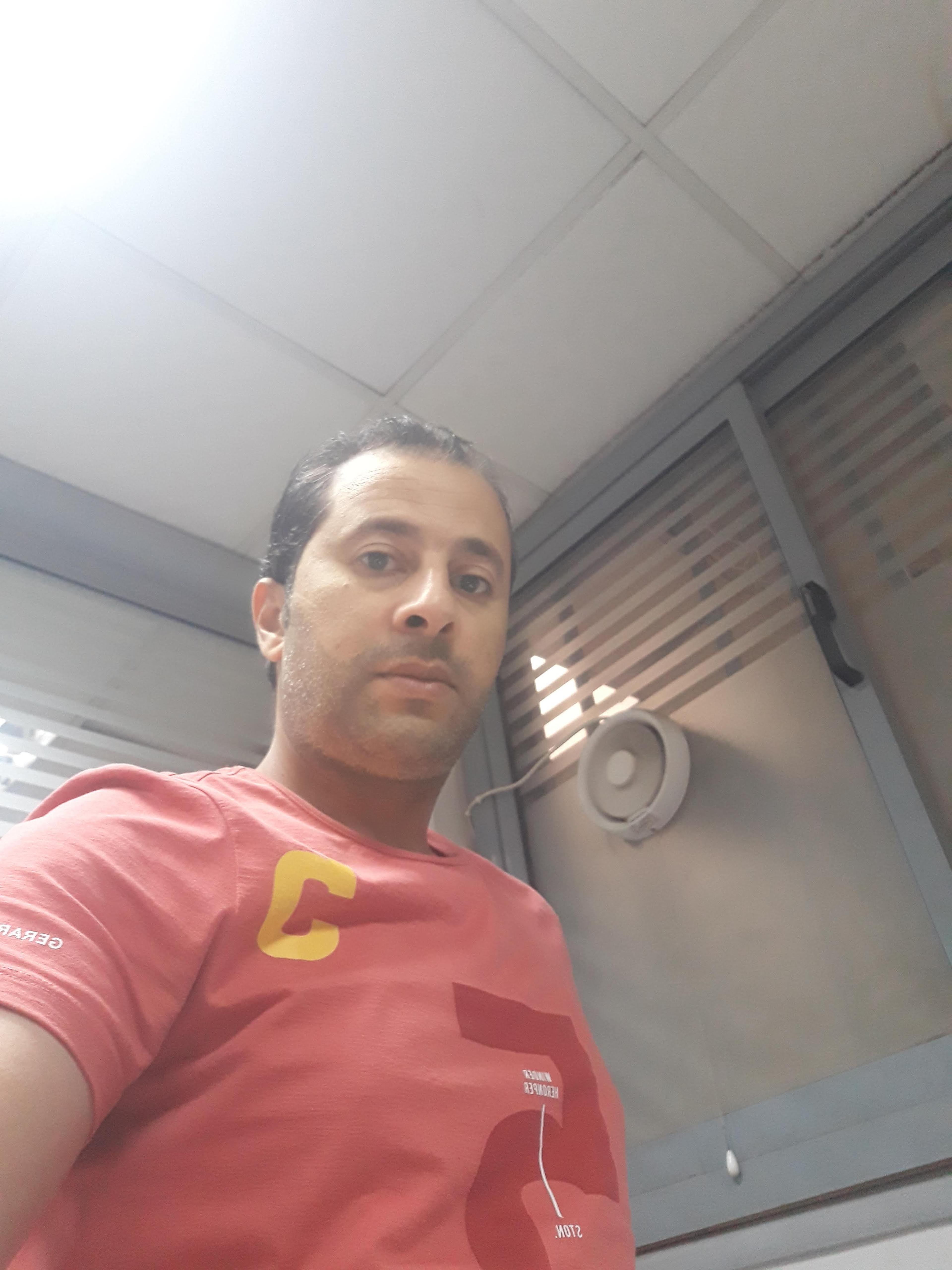 مصطفى عرفة