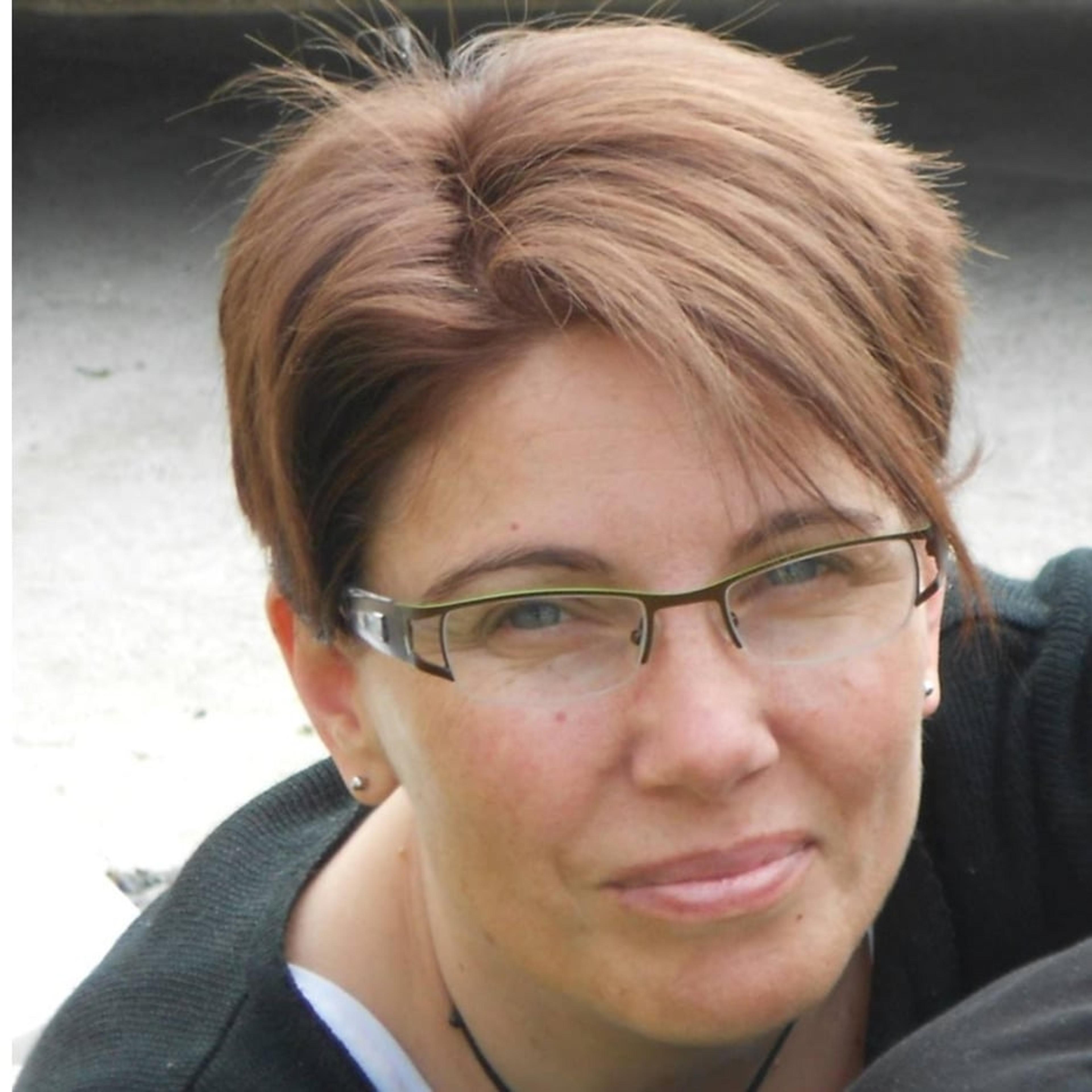 Douis Stéphanie