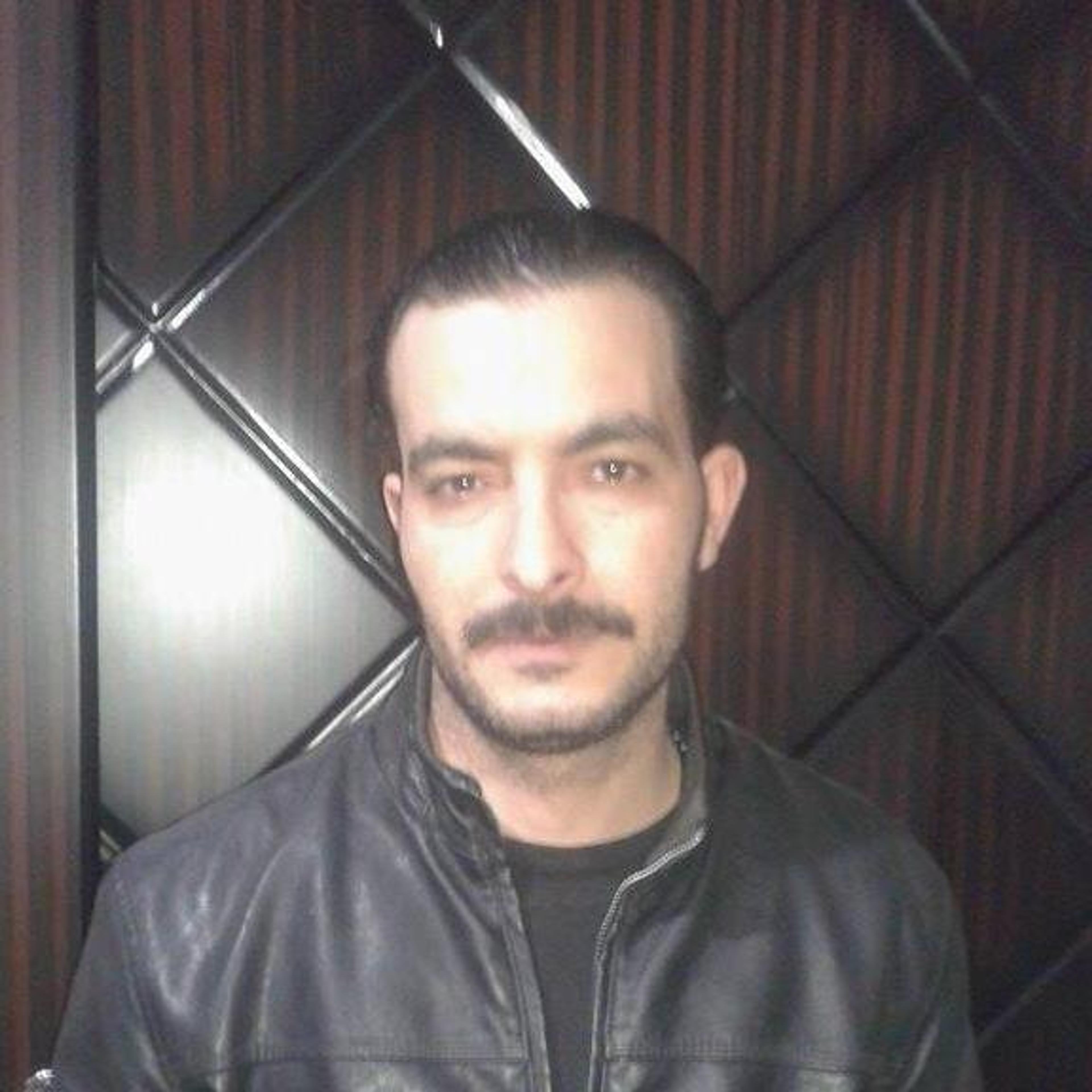 خالد اشاره للدش والكاميرات