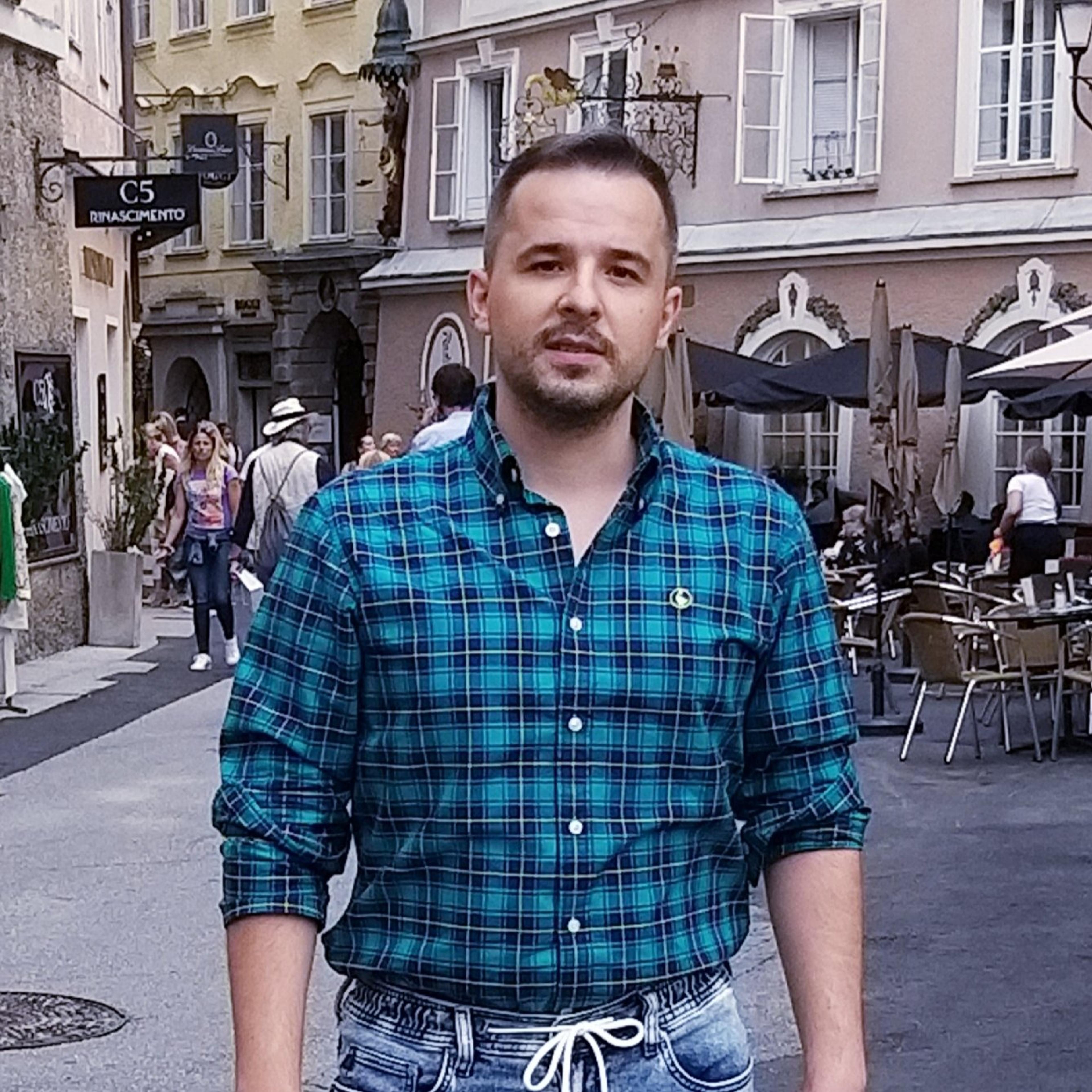 MIRCEA APOSTOL TRADUCTOR JURADO DE RUMANO