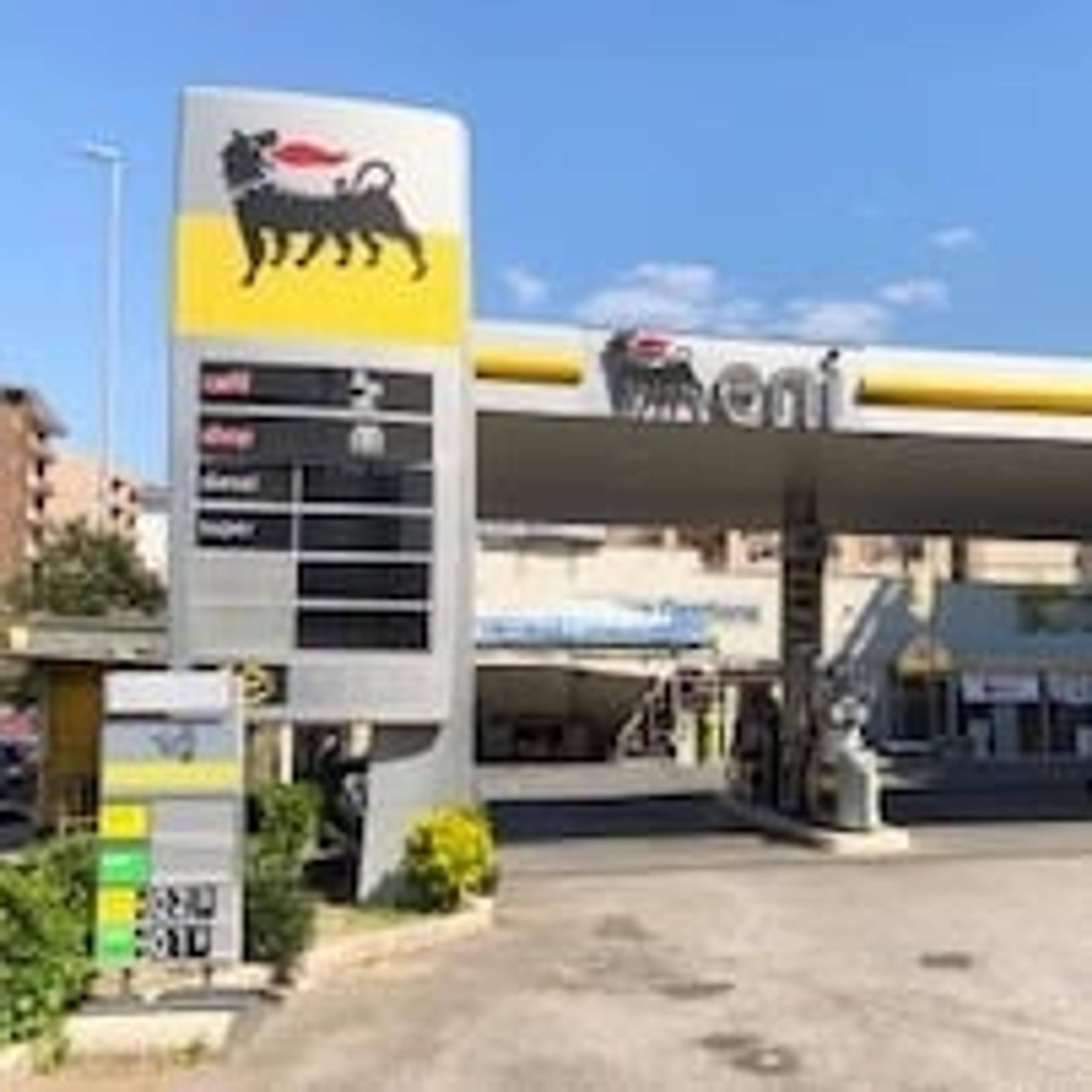 Des carburanti sas