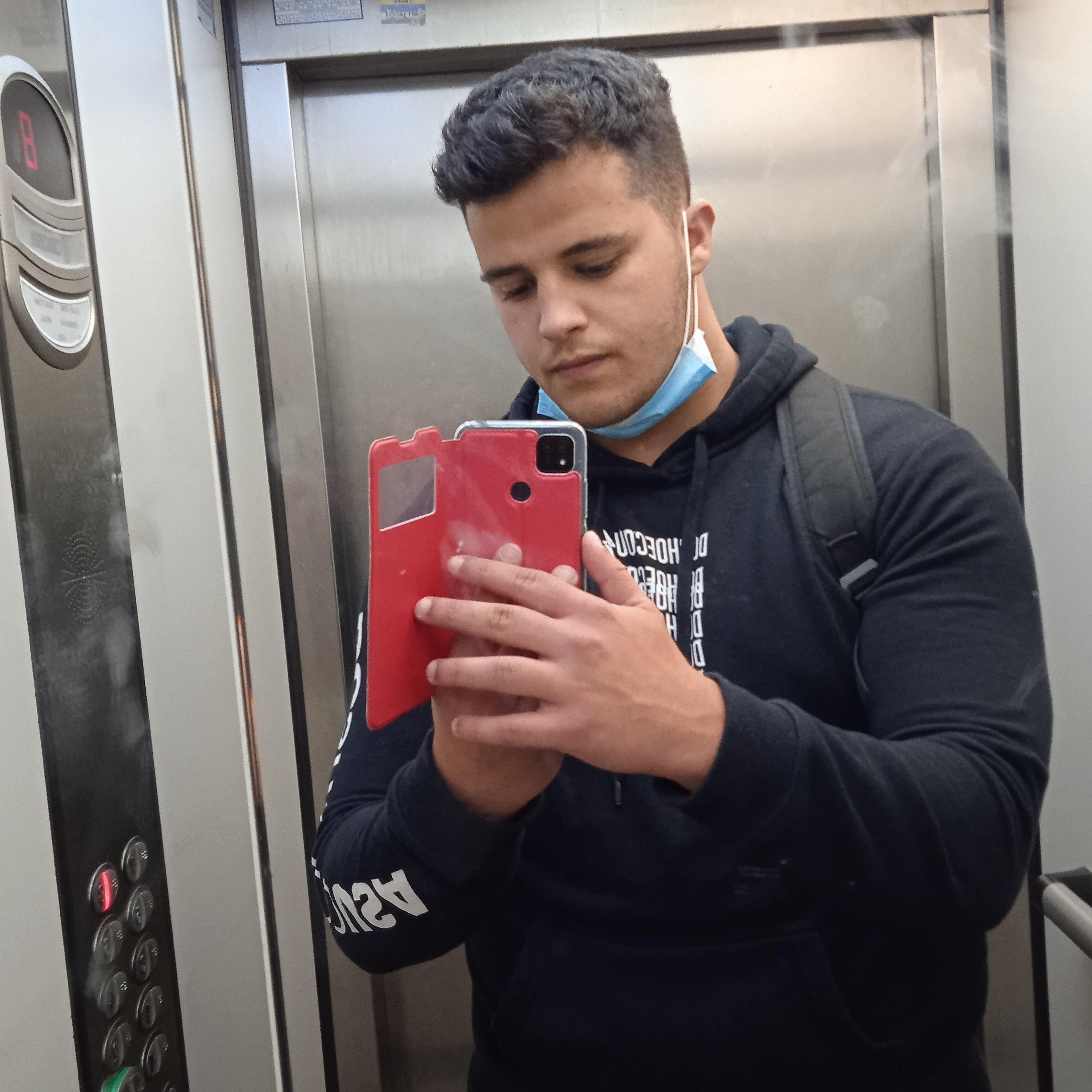 Yidam Gomez