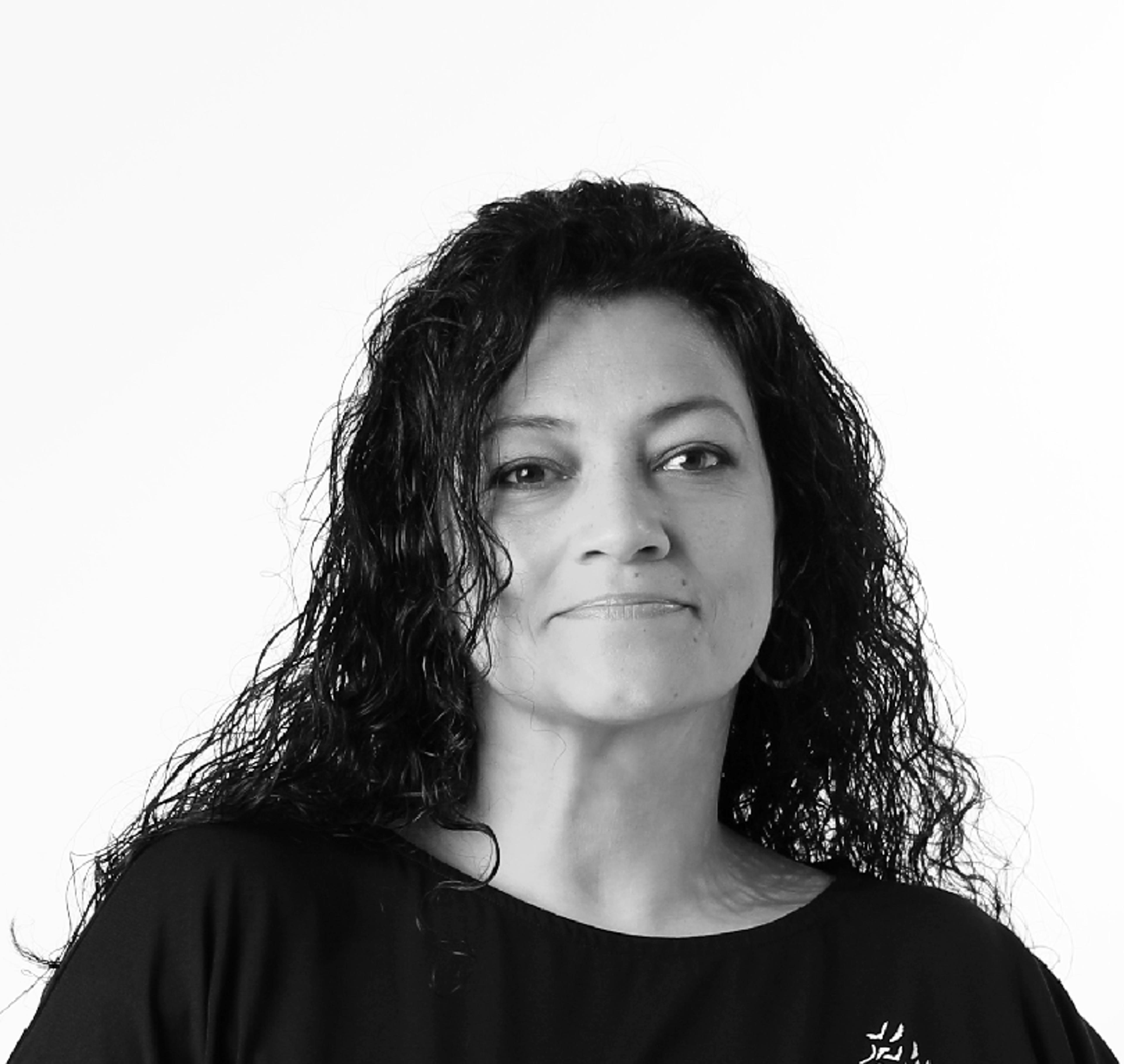 Ana León