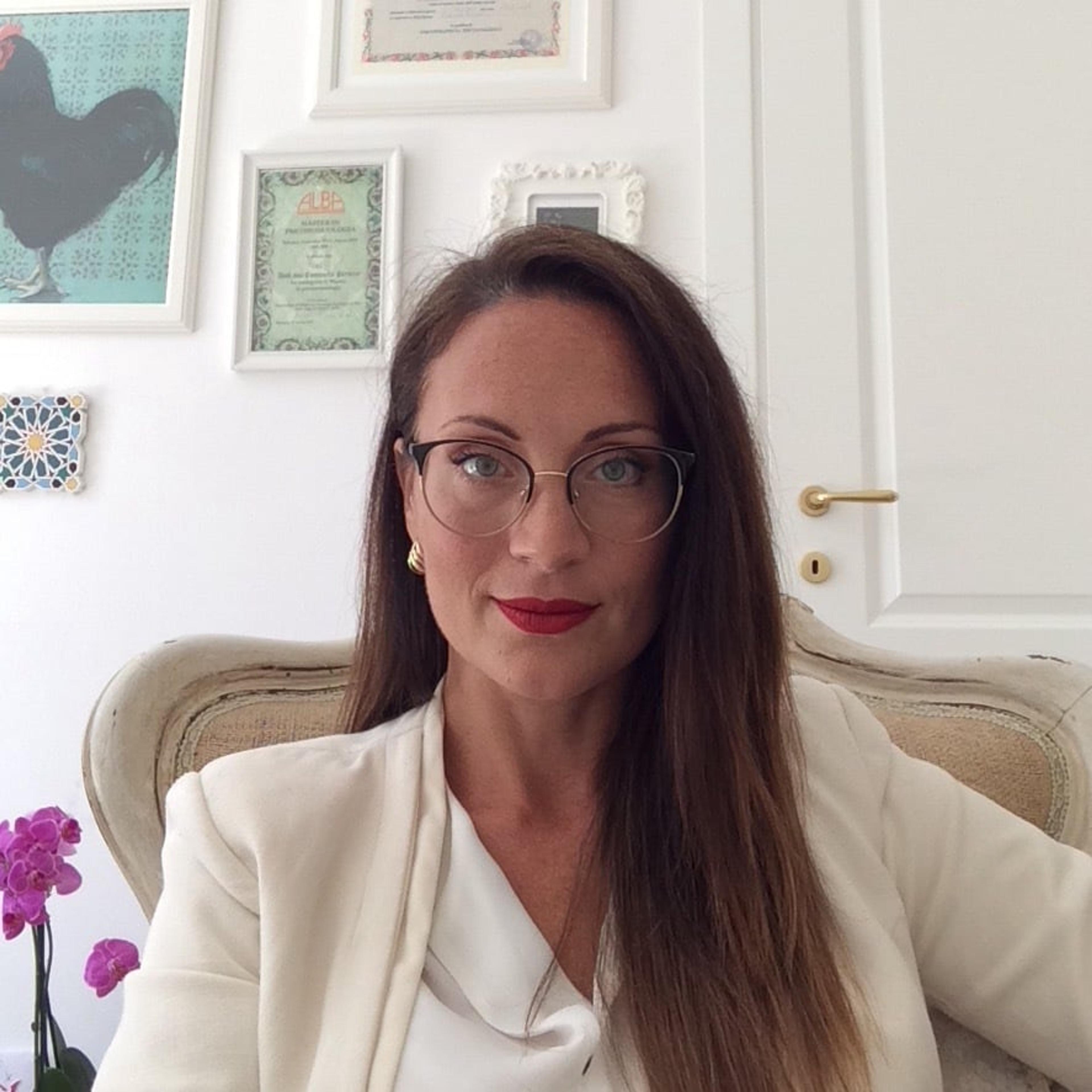 Dott.ssa Emanuela Peruzzo Psicoterapeuta e Psicologa Forense