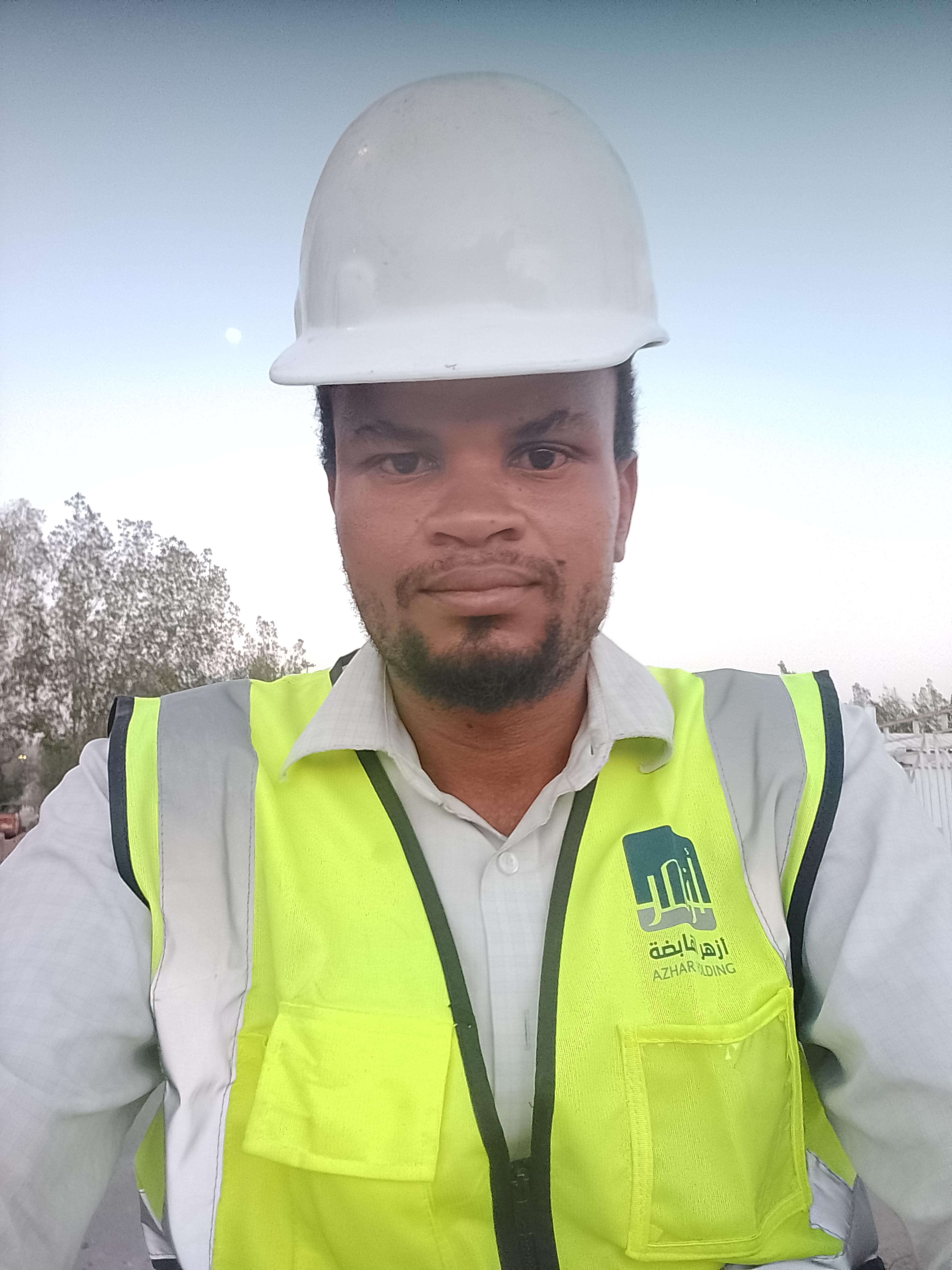 عمر خميس