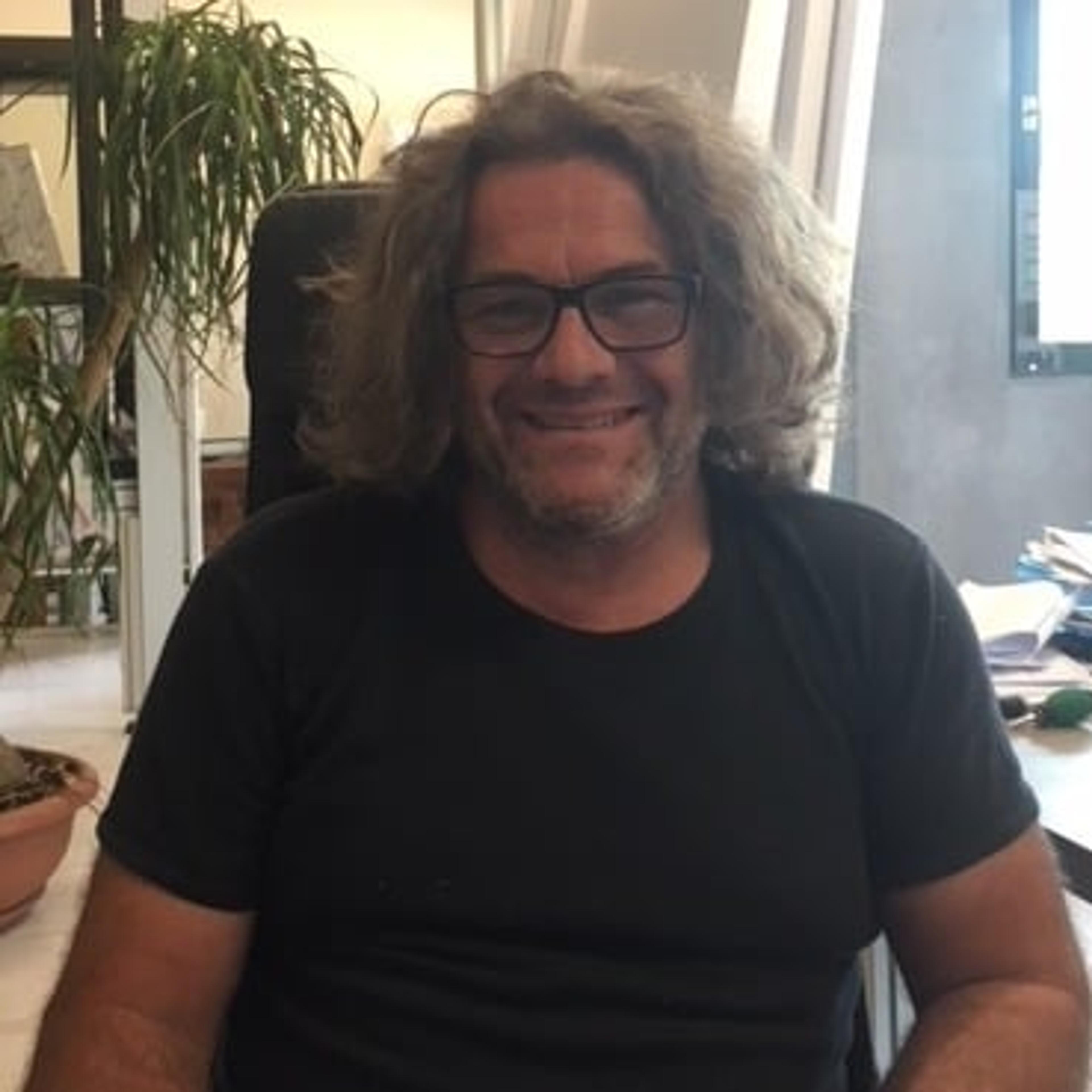 FINESTRARE di MARC DACHMANN