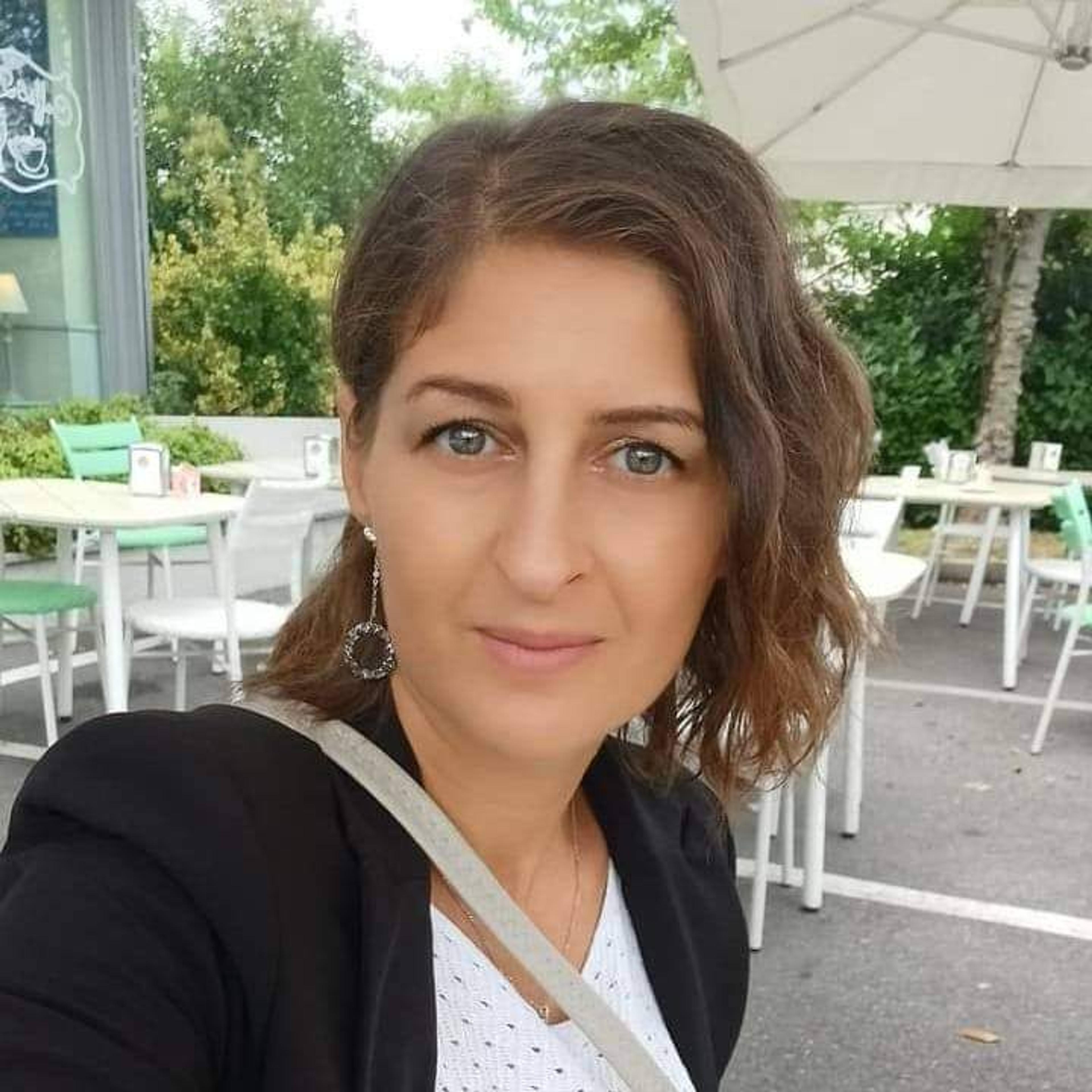 Lucia Hazota