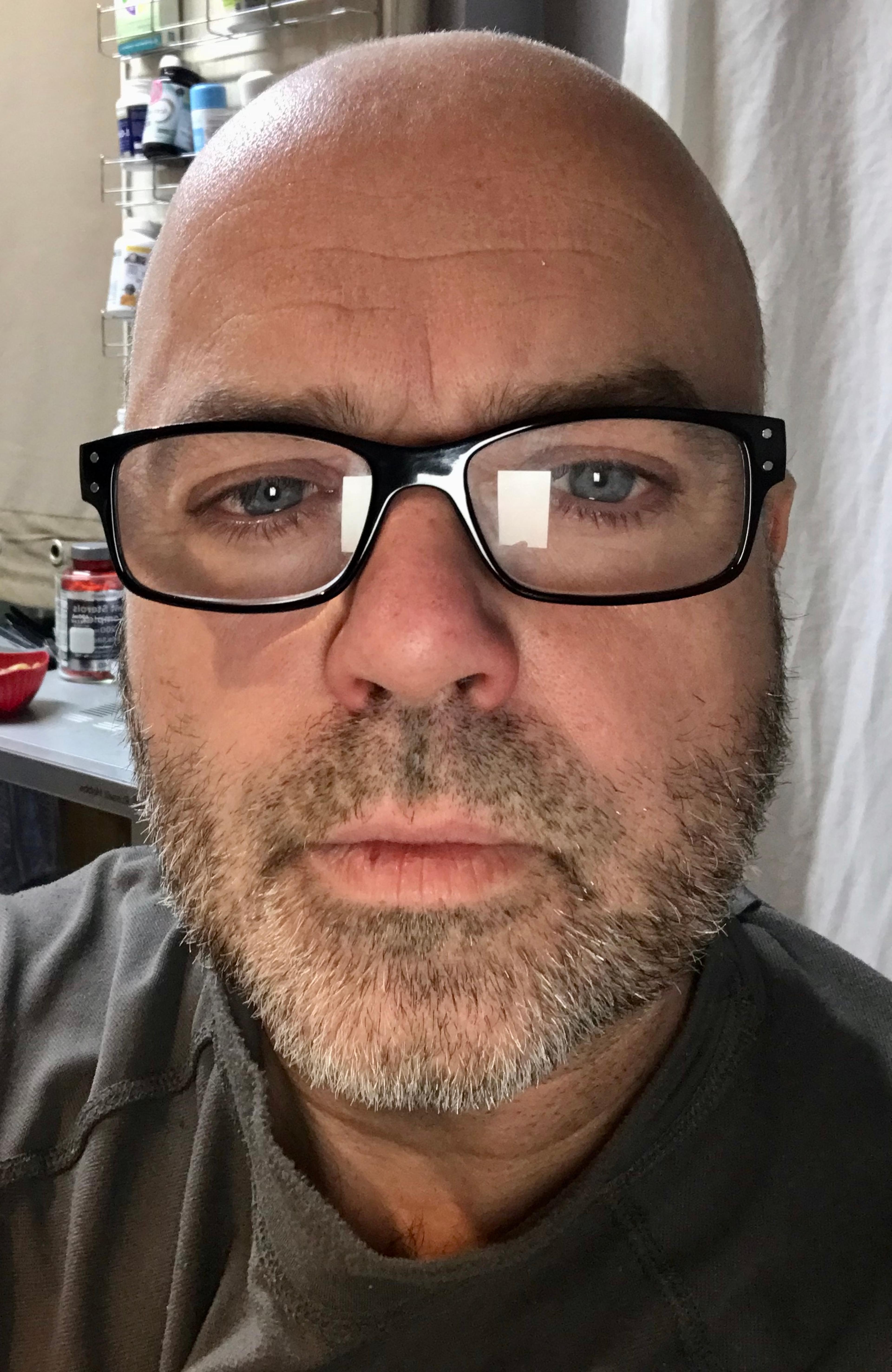 Nicholas Lowe
