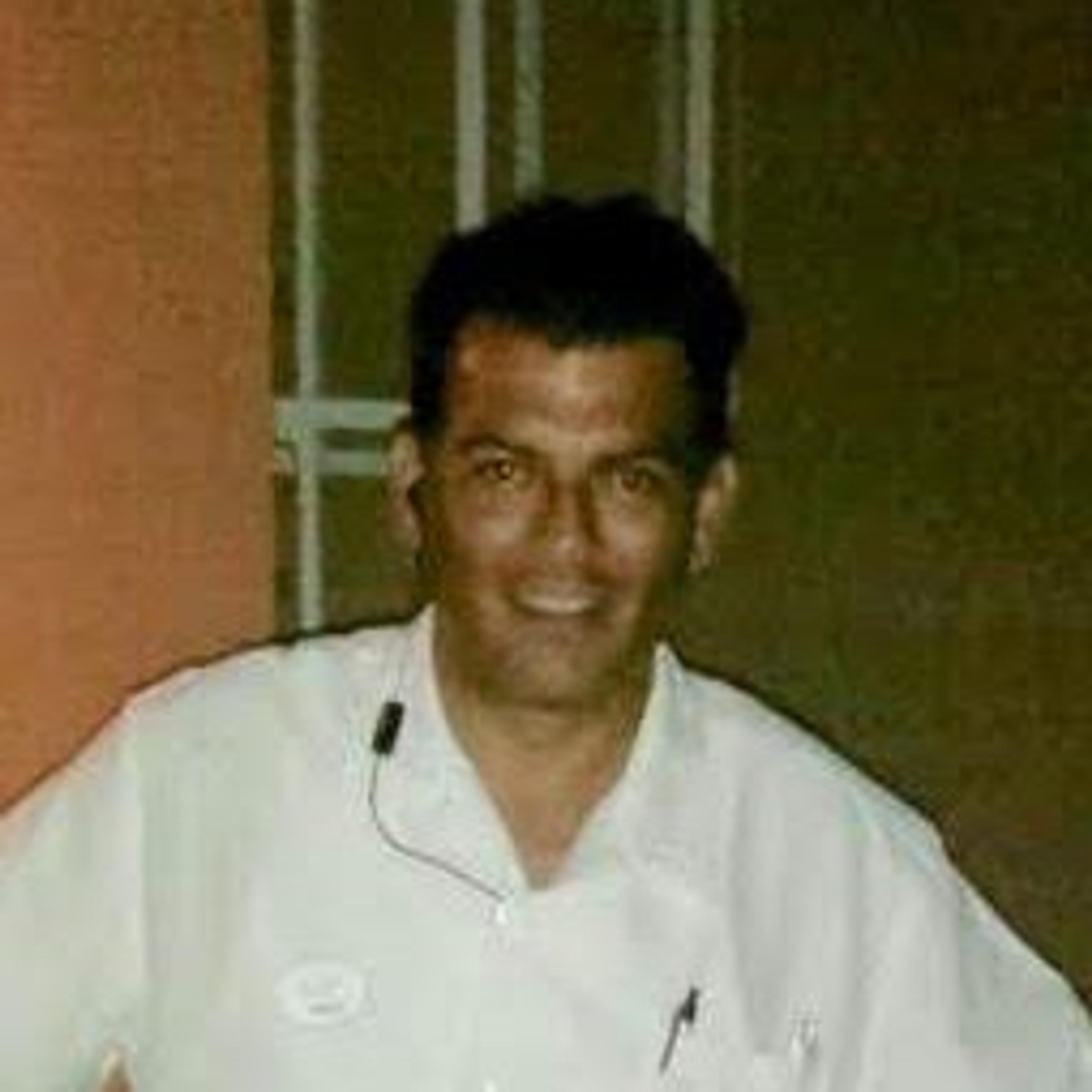 Carlos Antonio De La Cadena Carpio