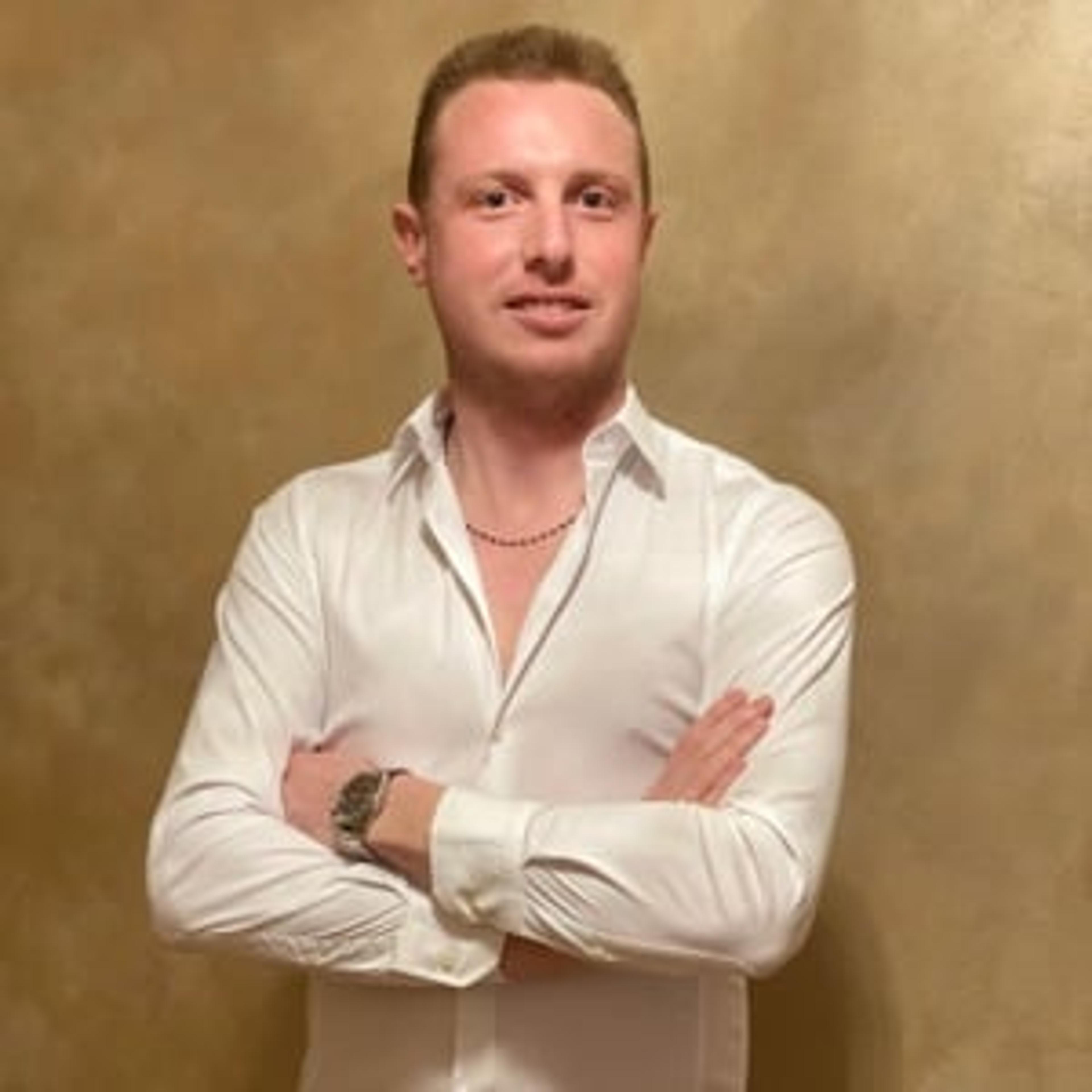 ADOBATI MATTIA L'arte di valorizzare -PITTORE EDILE CERTIFICATO