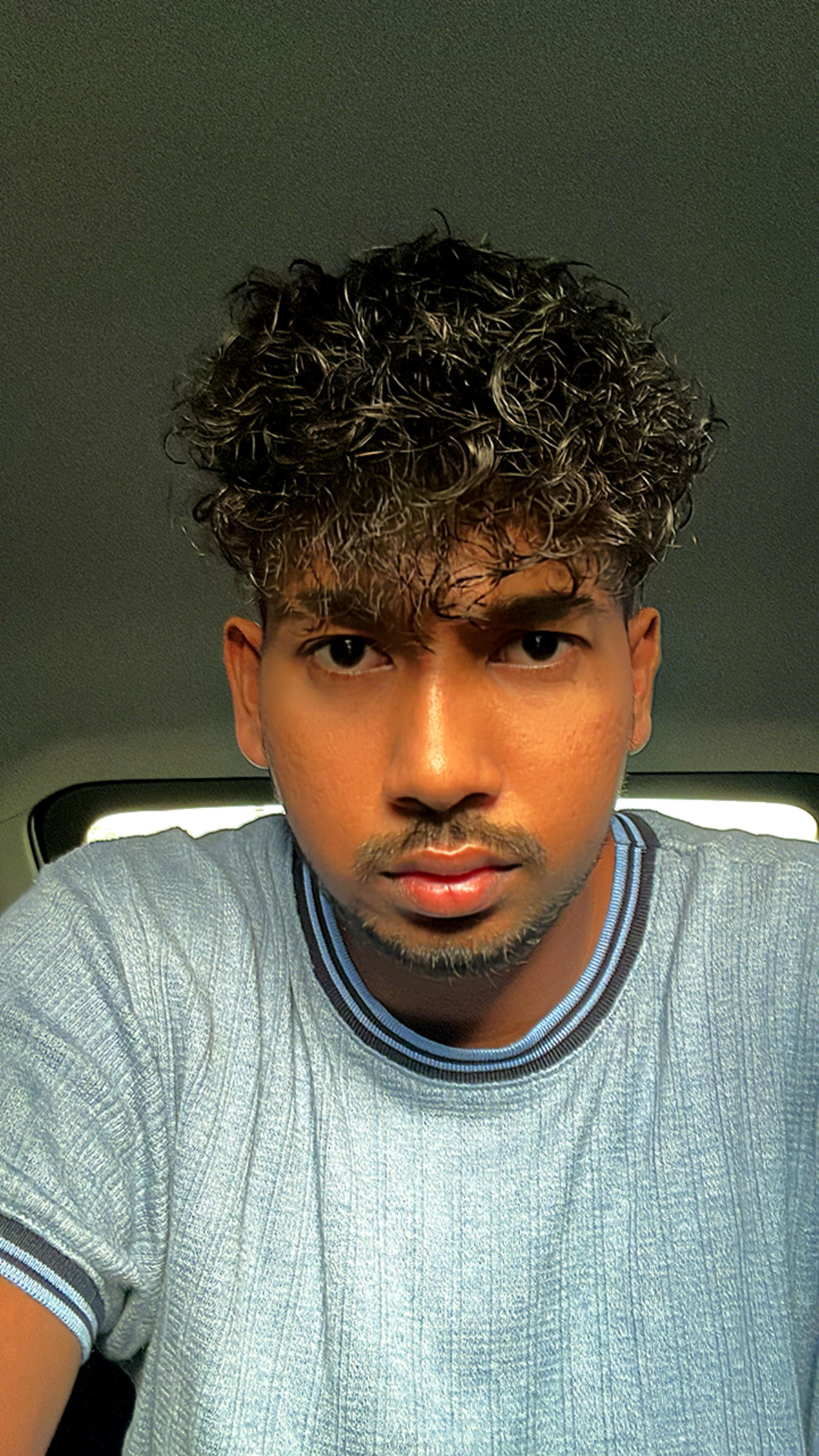 Tharindu Emanka Fernando Ambagahage