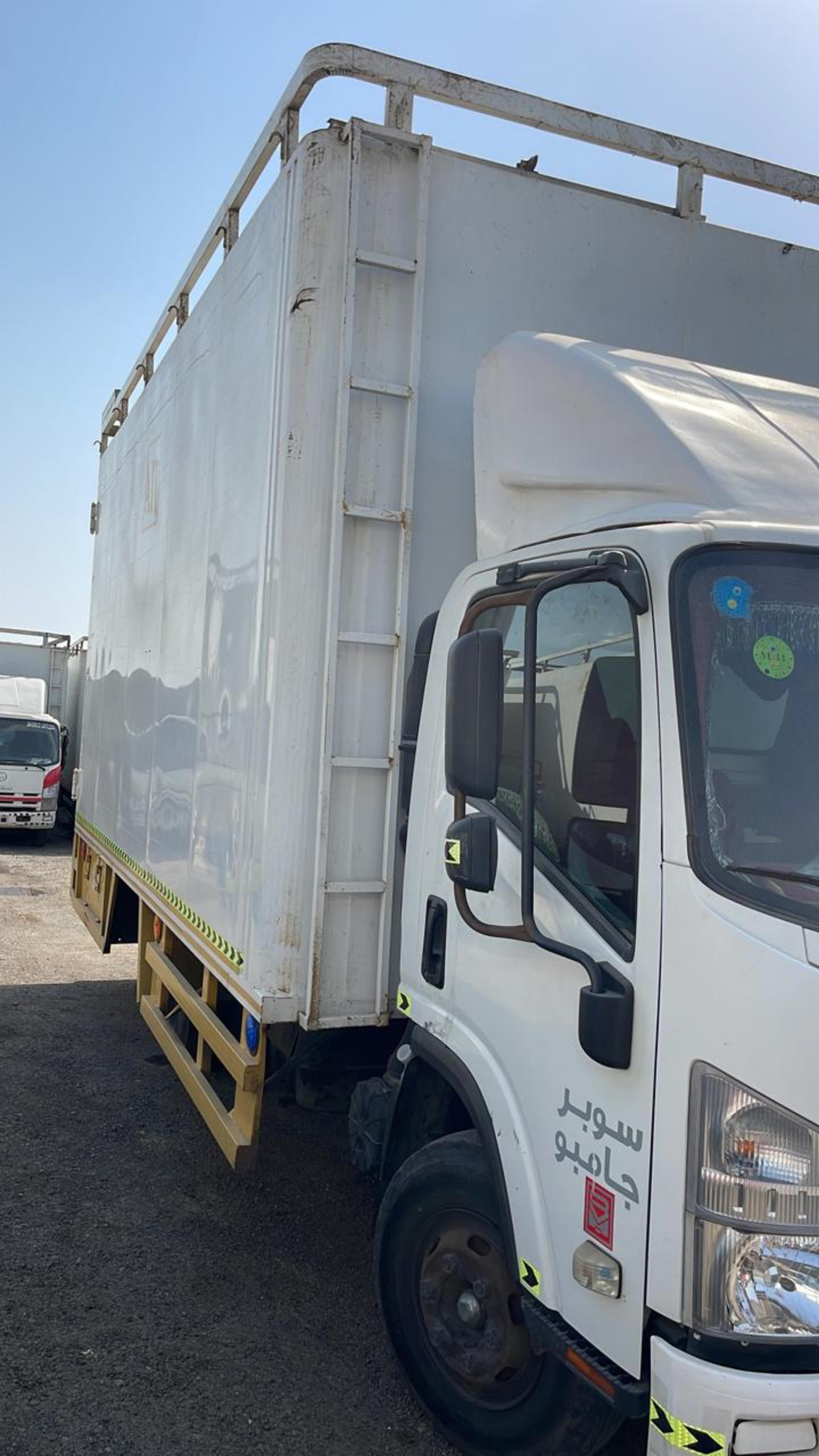 شركة المثلث لنقل العفش مع الفك والتركيب والتغليف