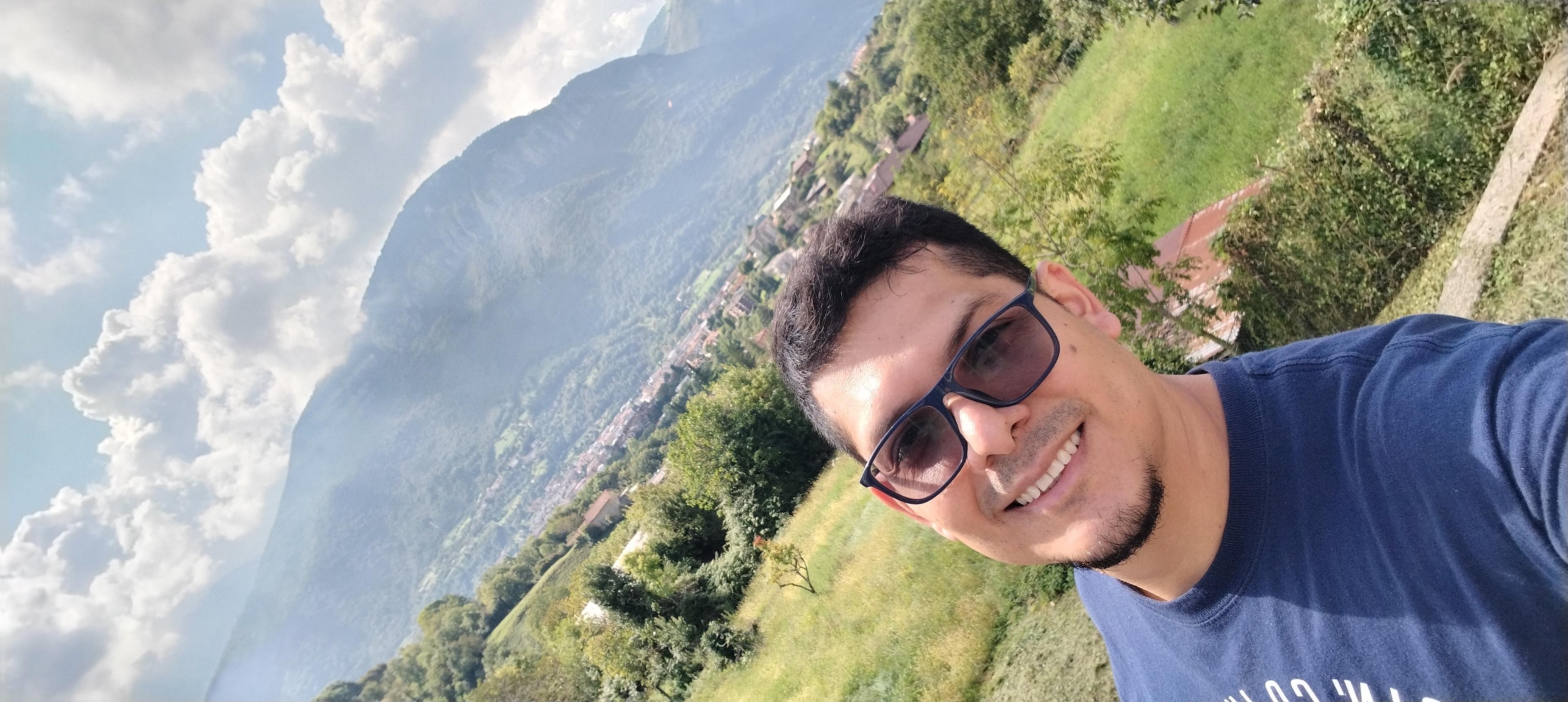 Ronaldo Mora