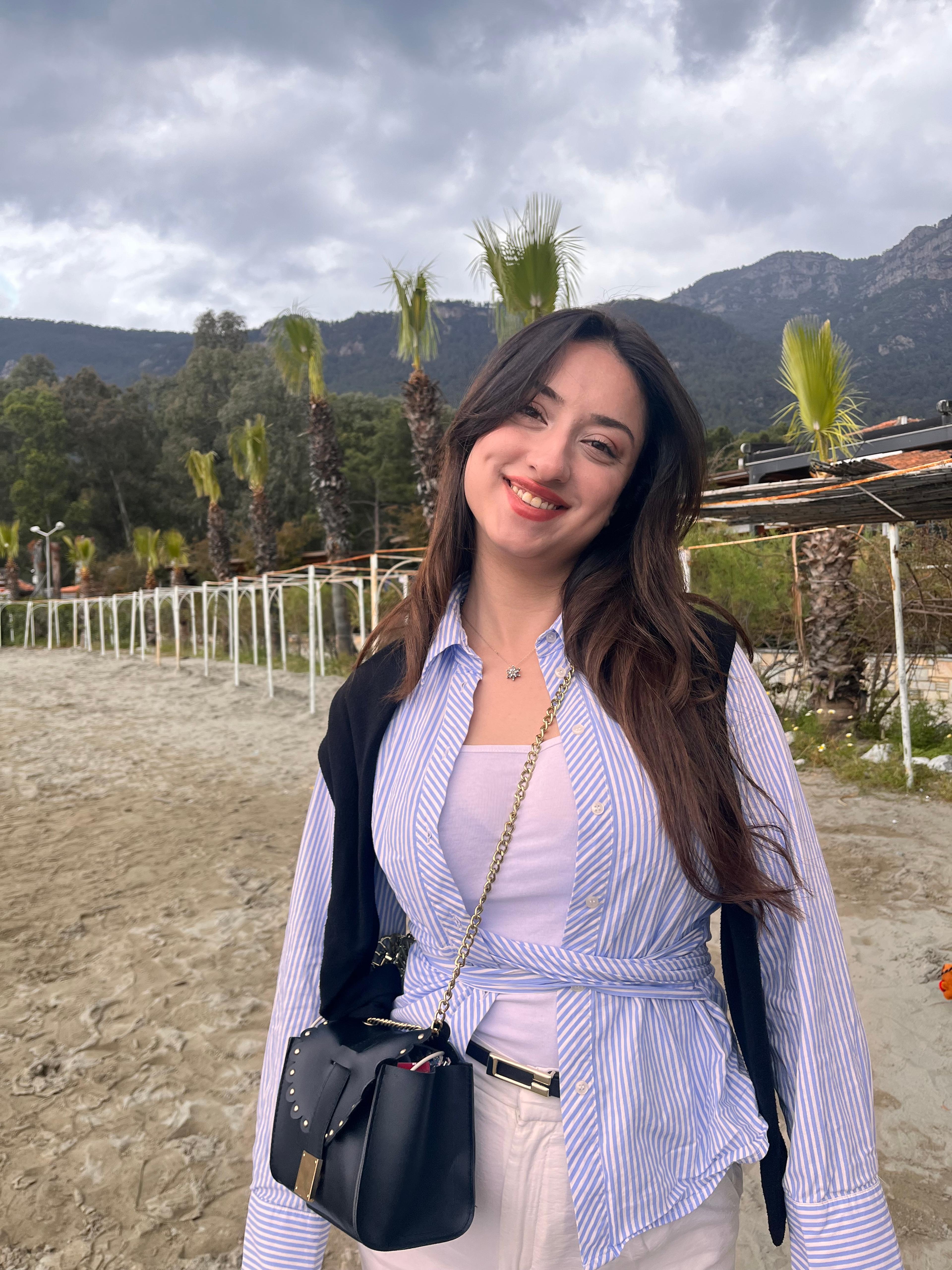 Ayşegül Çayır