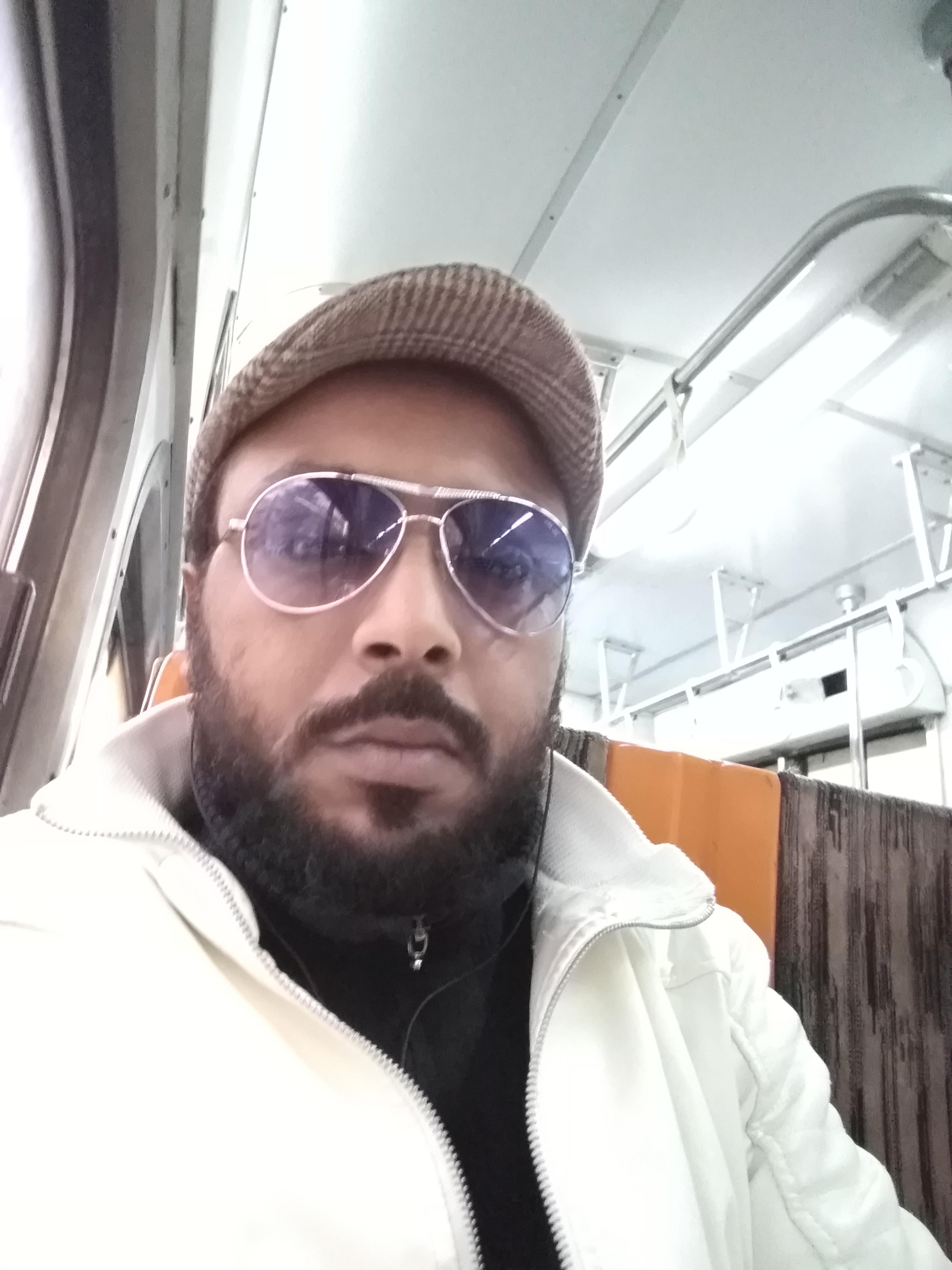 كريم بكار