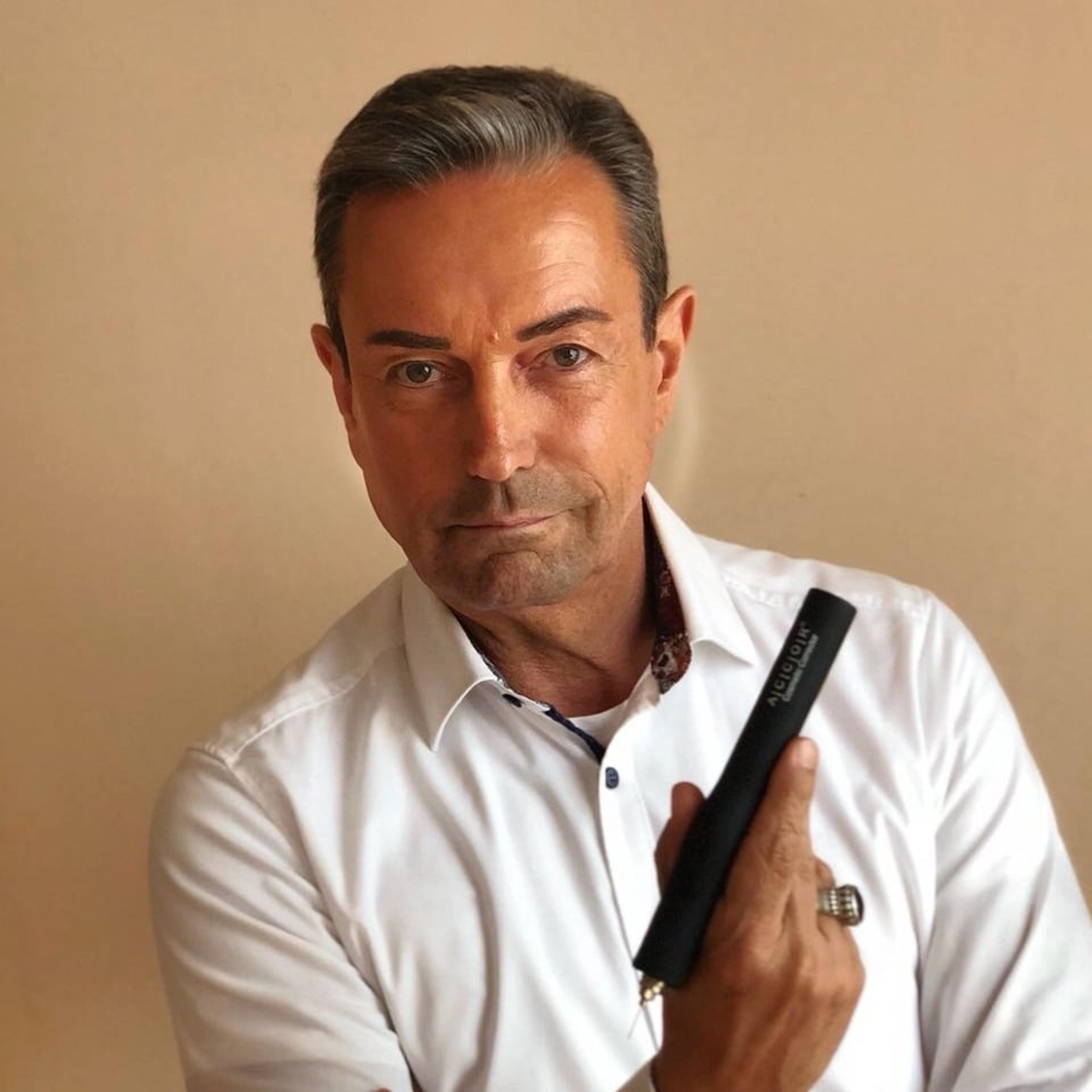 Gerhard Riegler Permanent make up paramed.Pigmentierung