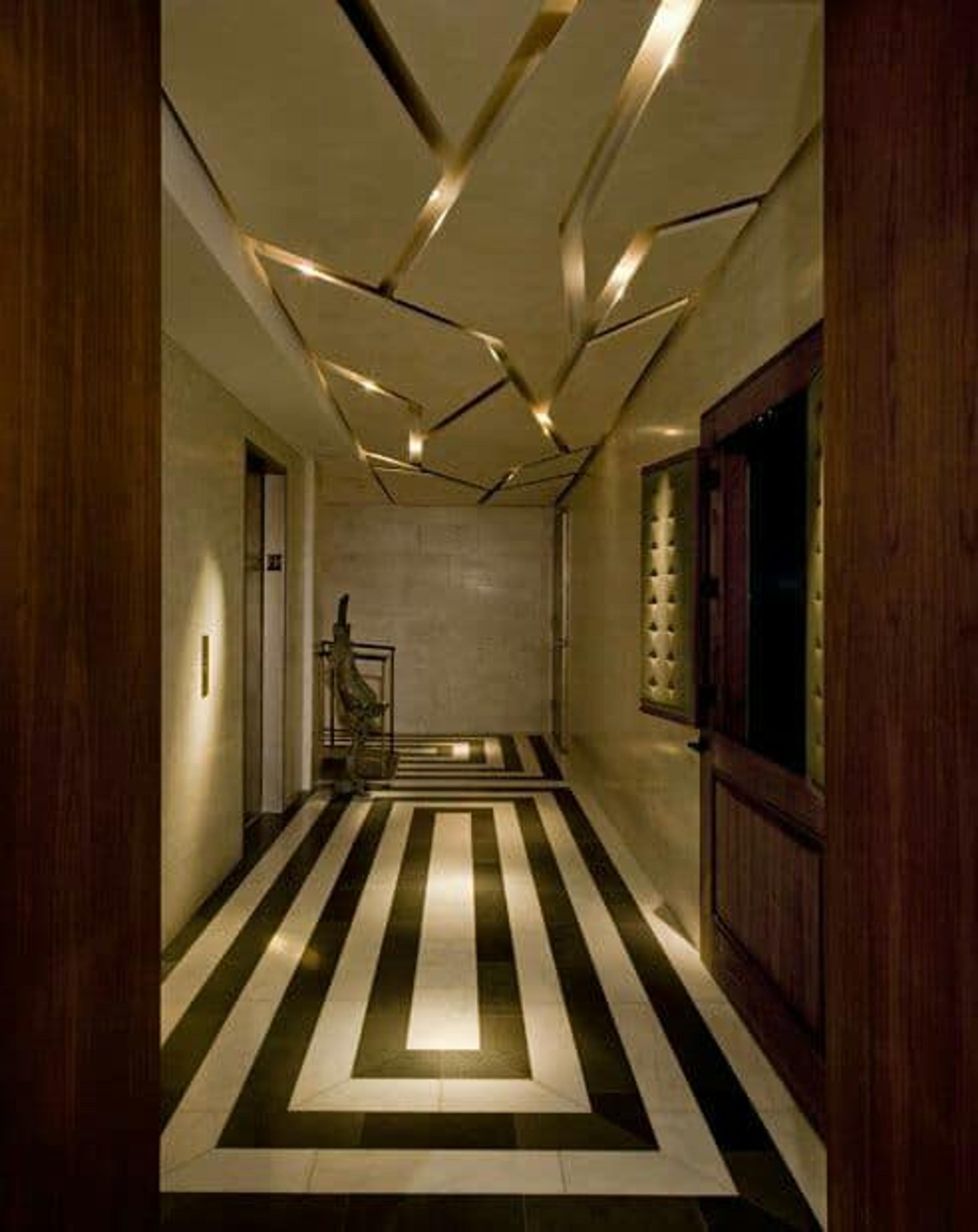 Grand Decoration