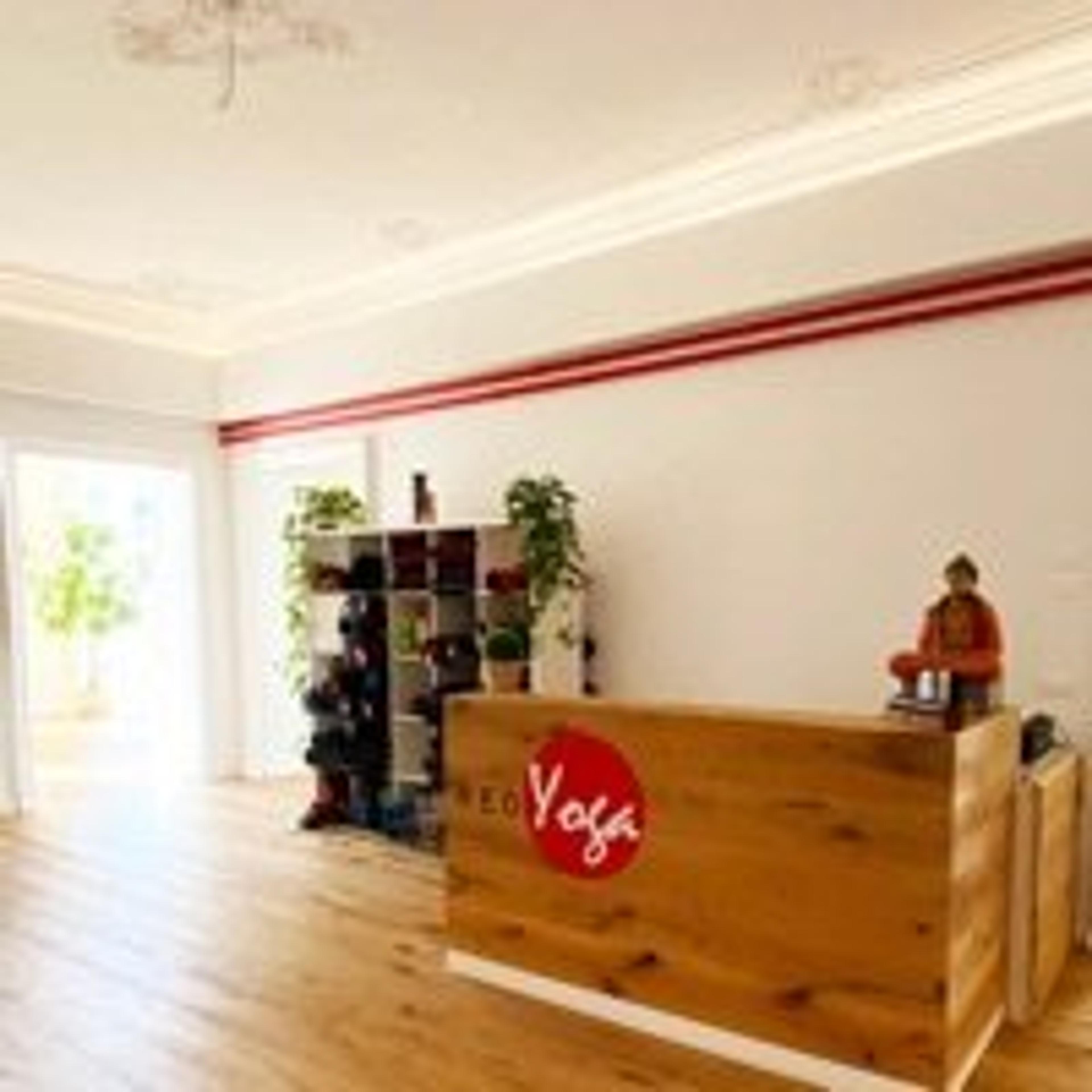 Red yoga Holistic