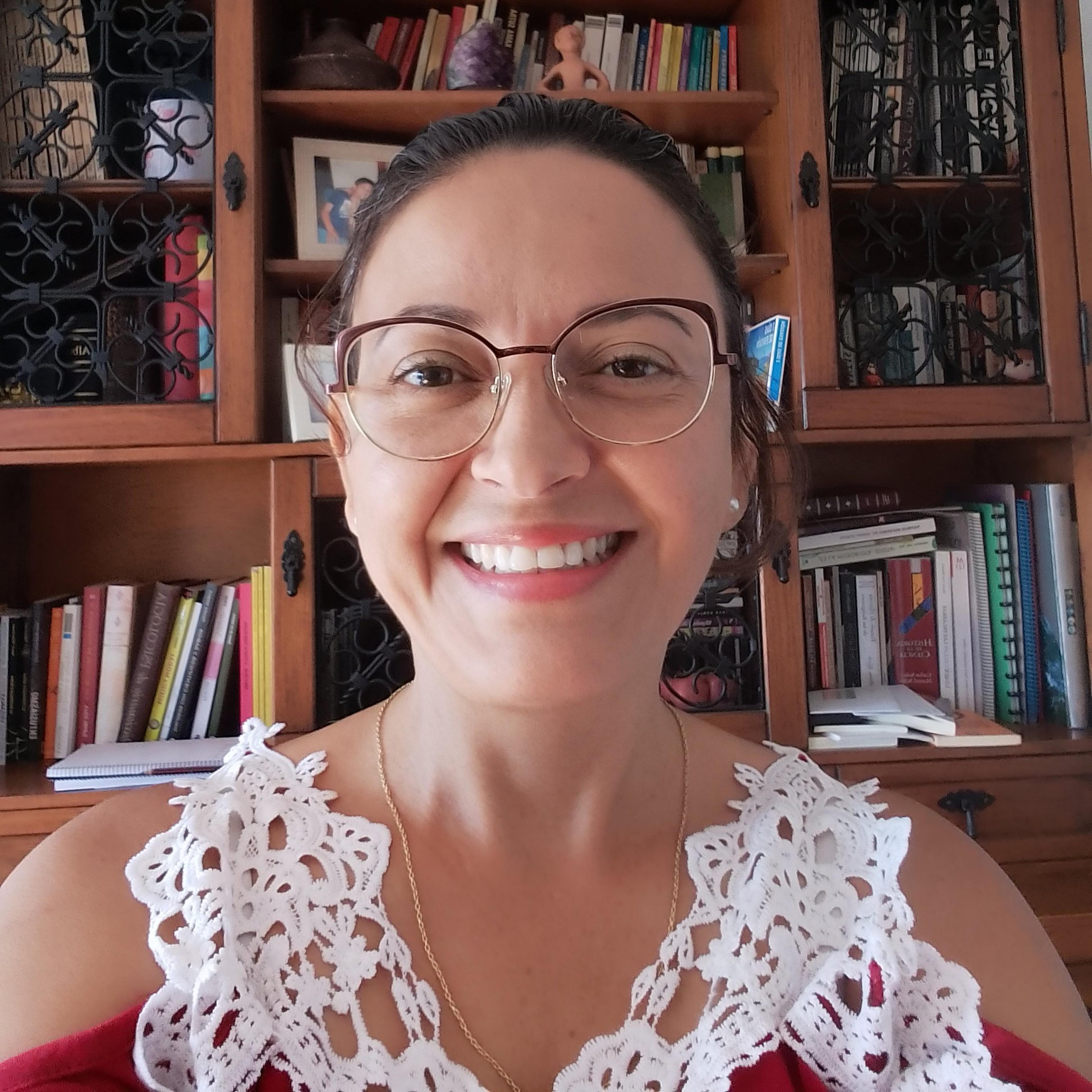 Luz Montealegre