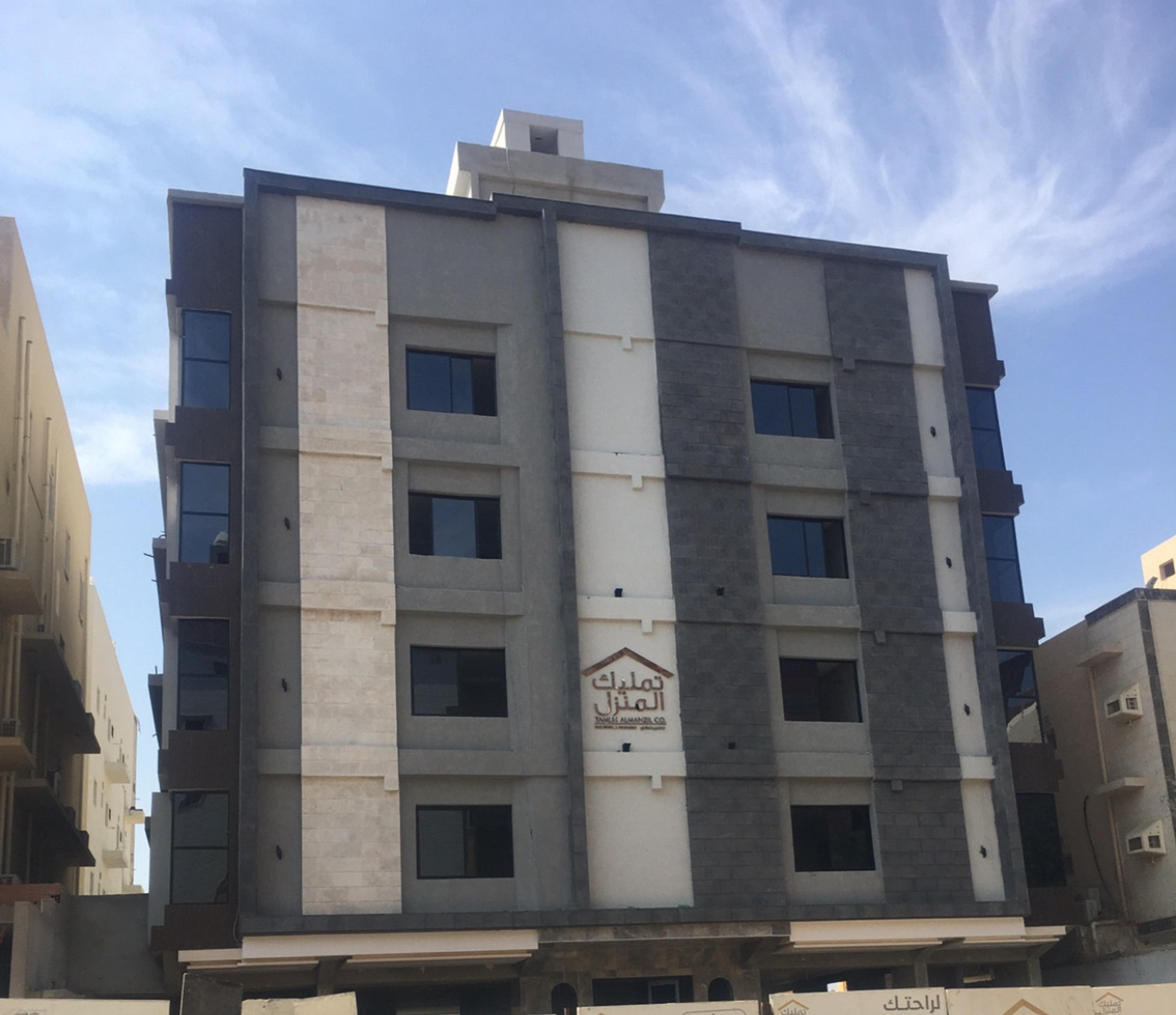 تشييد المنزل
