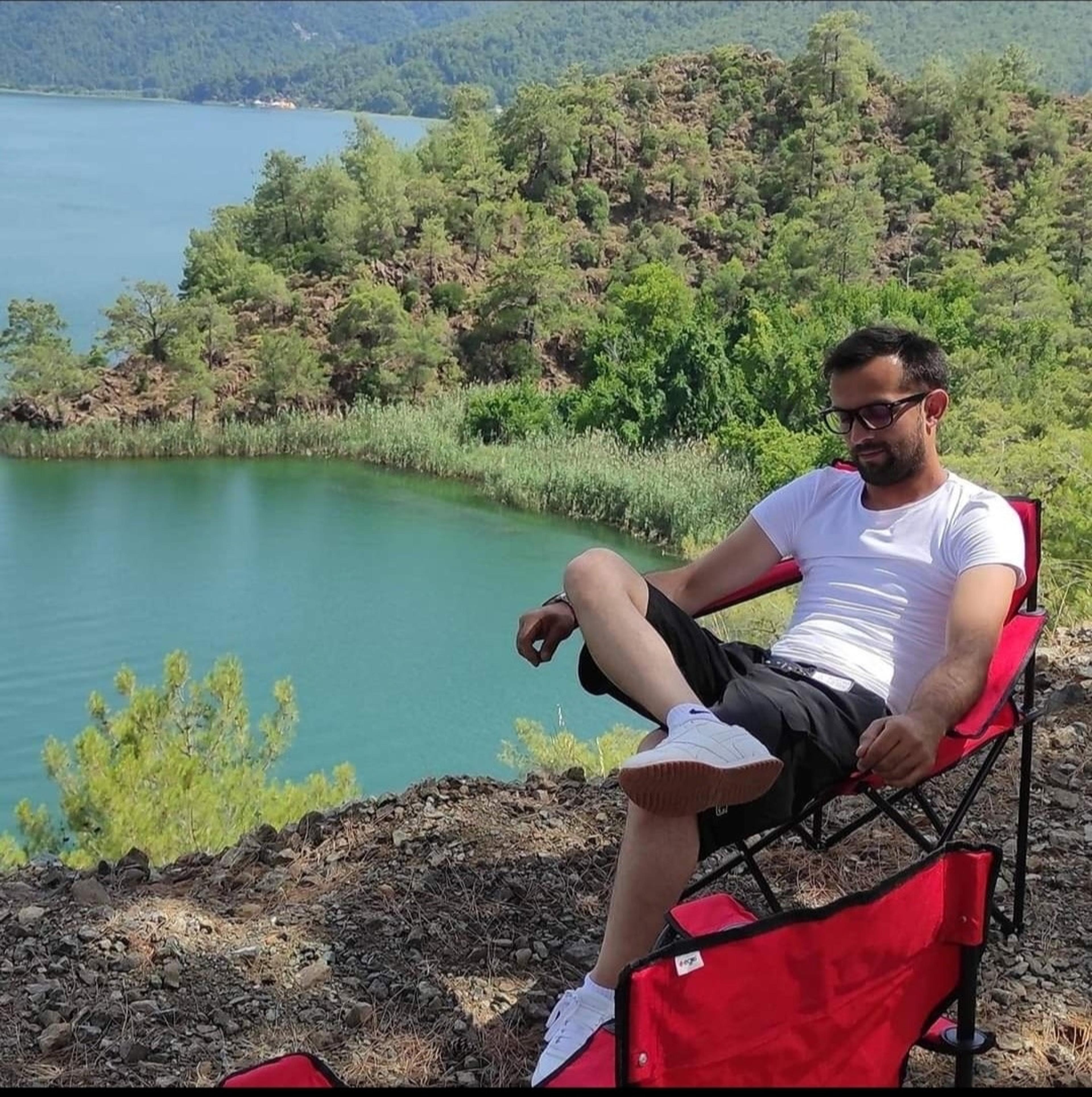 Özcan Dinek