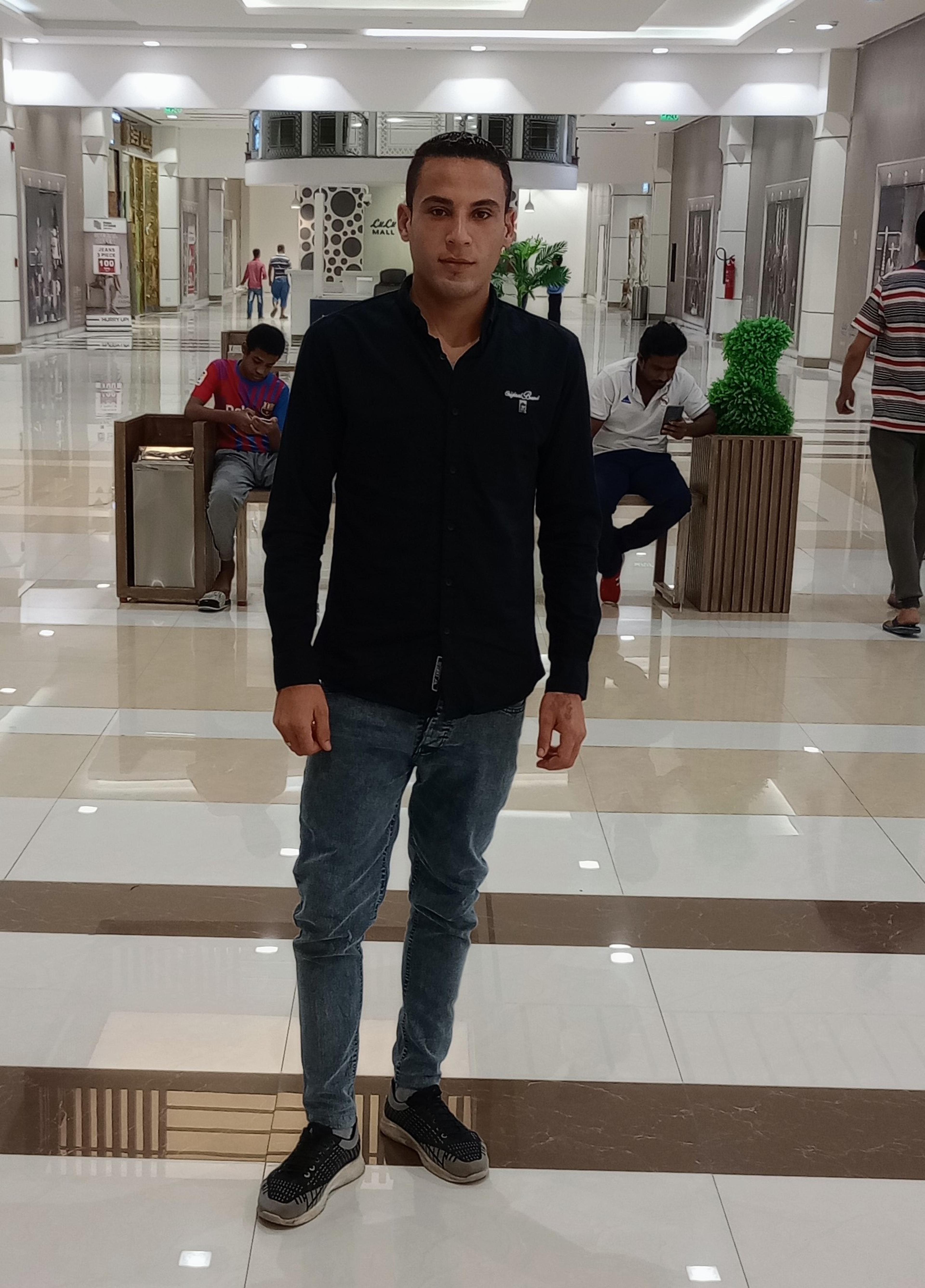 احمد منصور