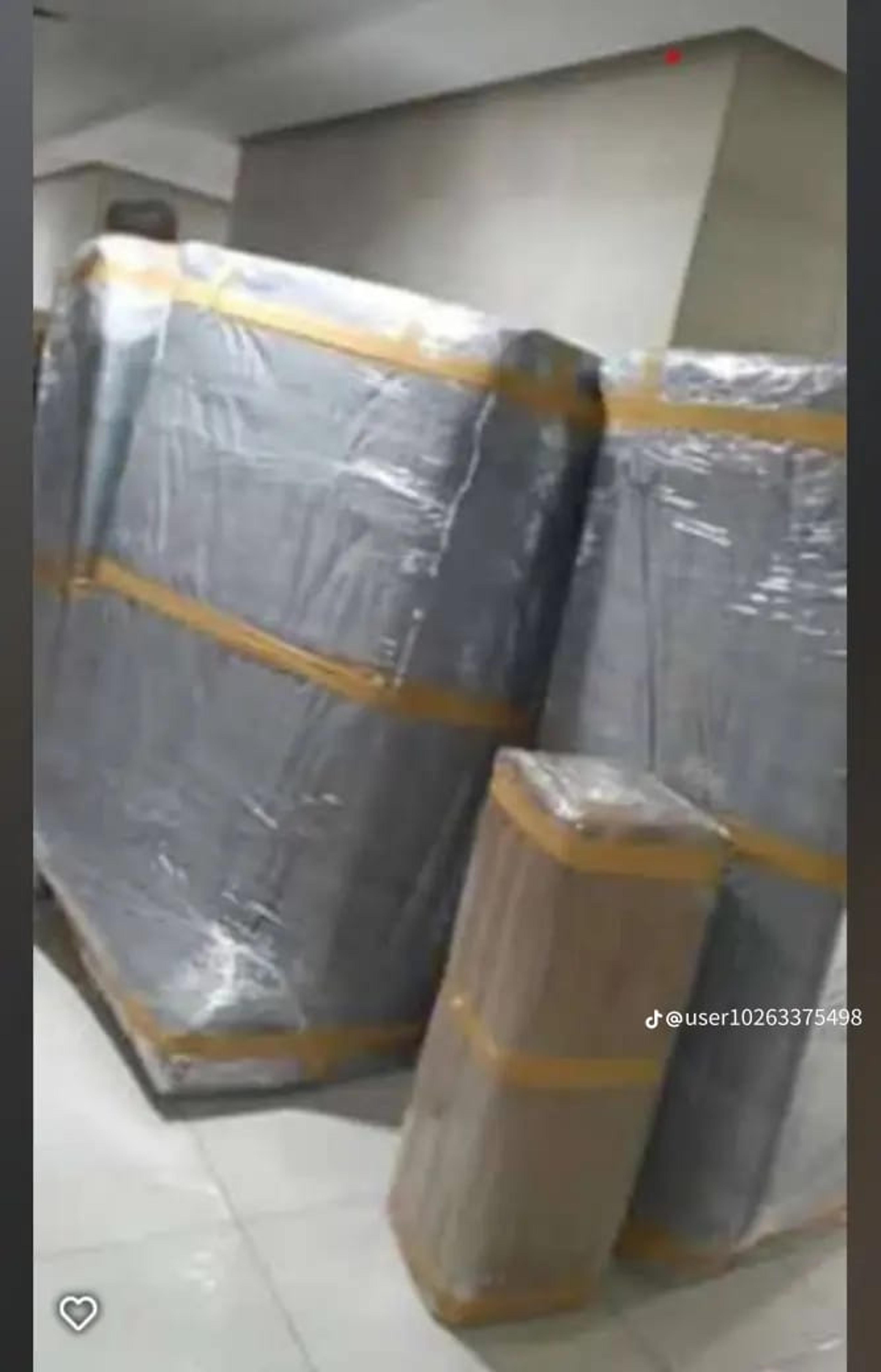 شركه نخبة المسار السريع لنقل العفش والأثاث
