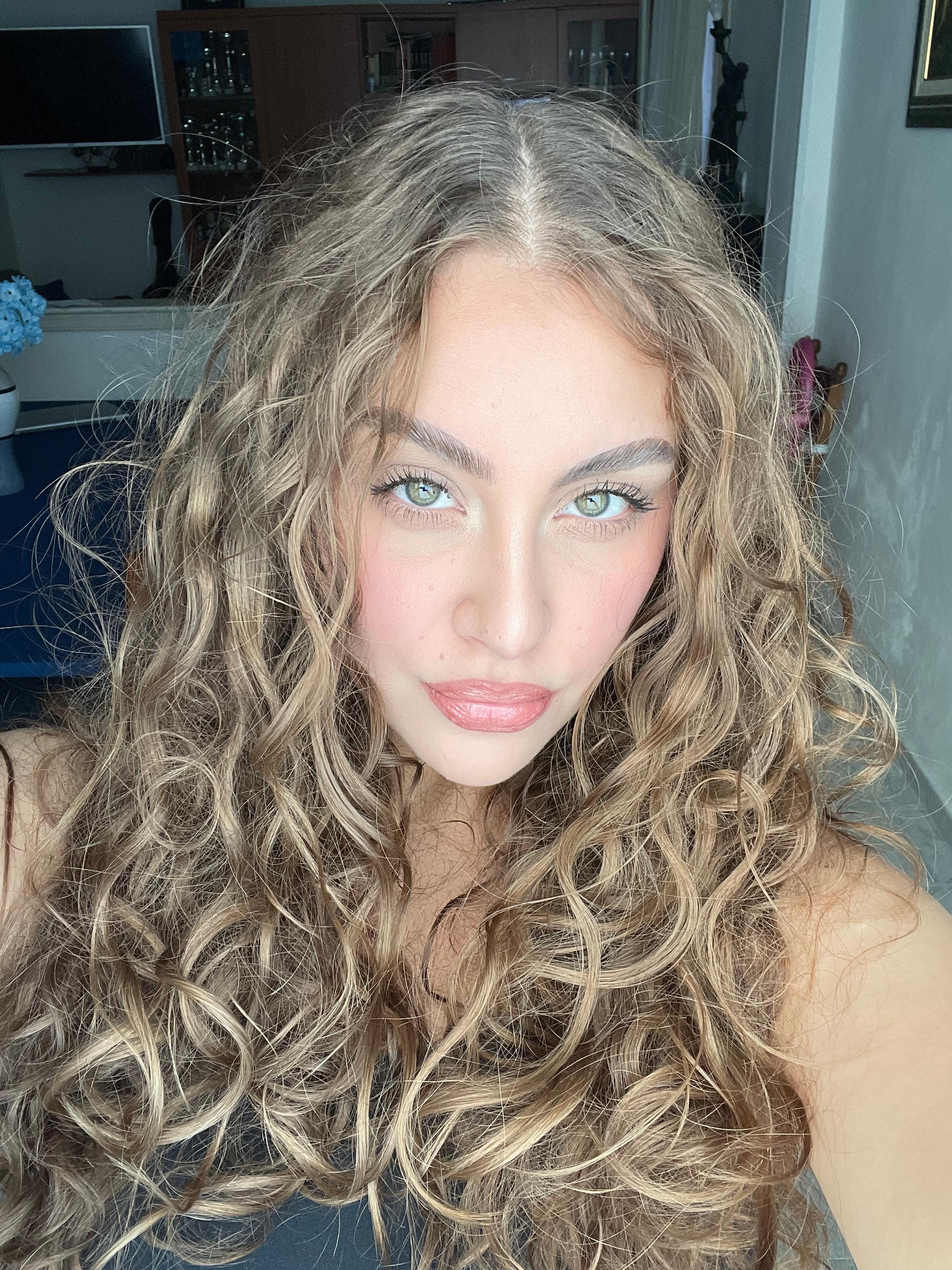 Gloria Ania