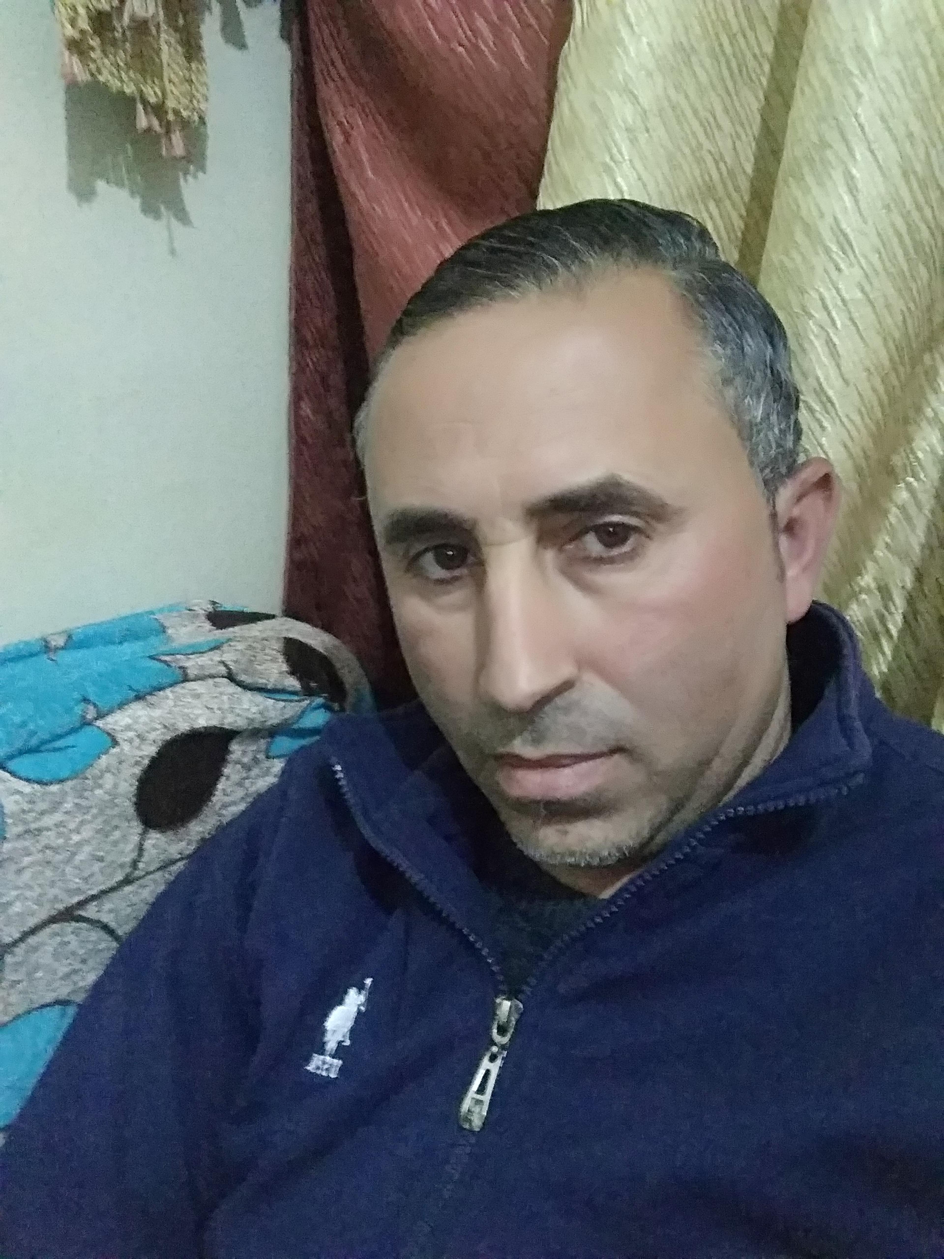 هشام جمعه