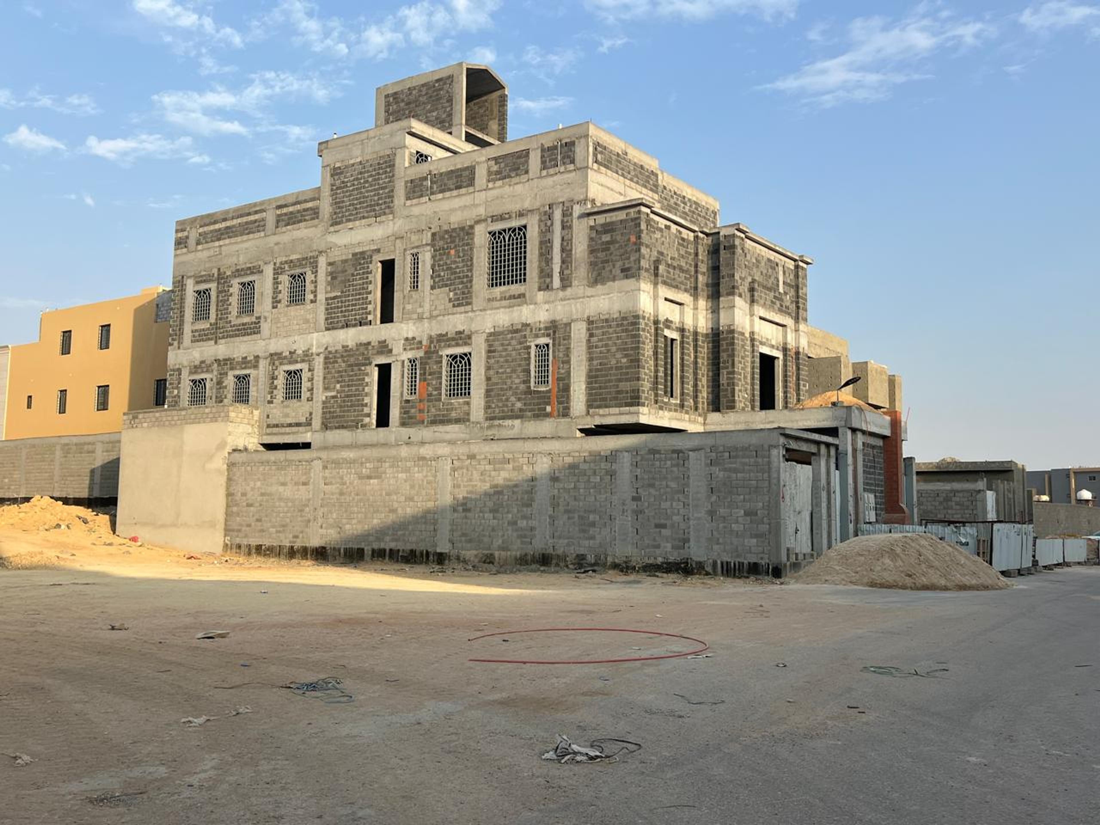 مقاول عام