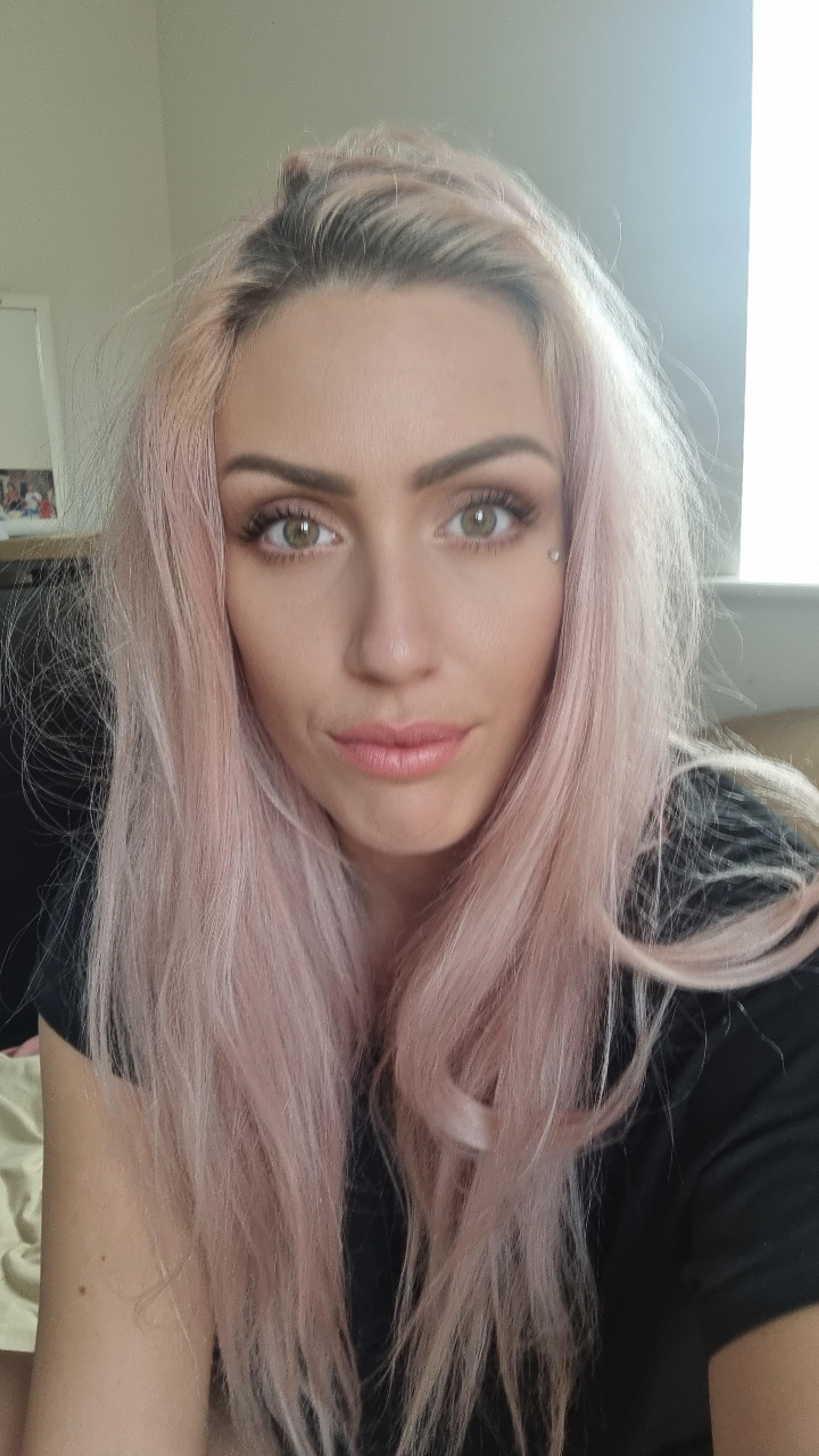 sara Coles