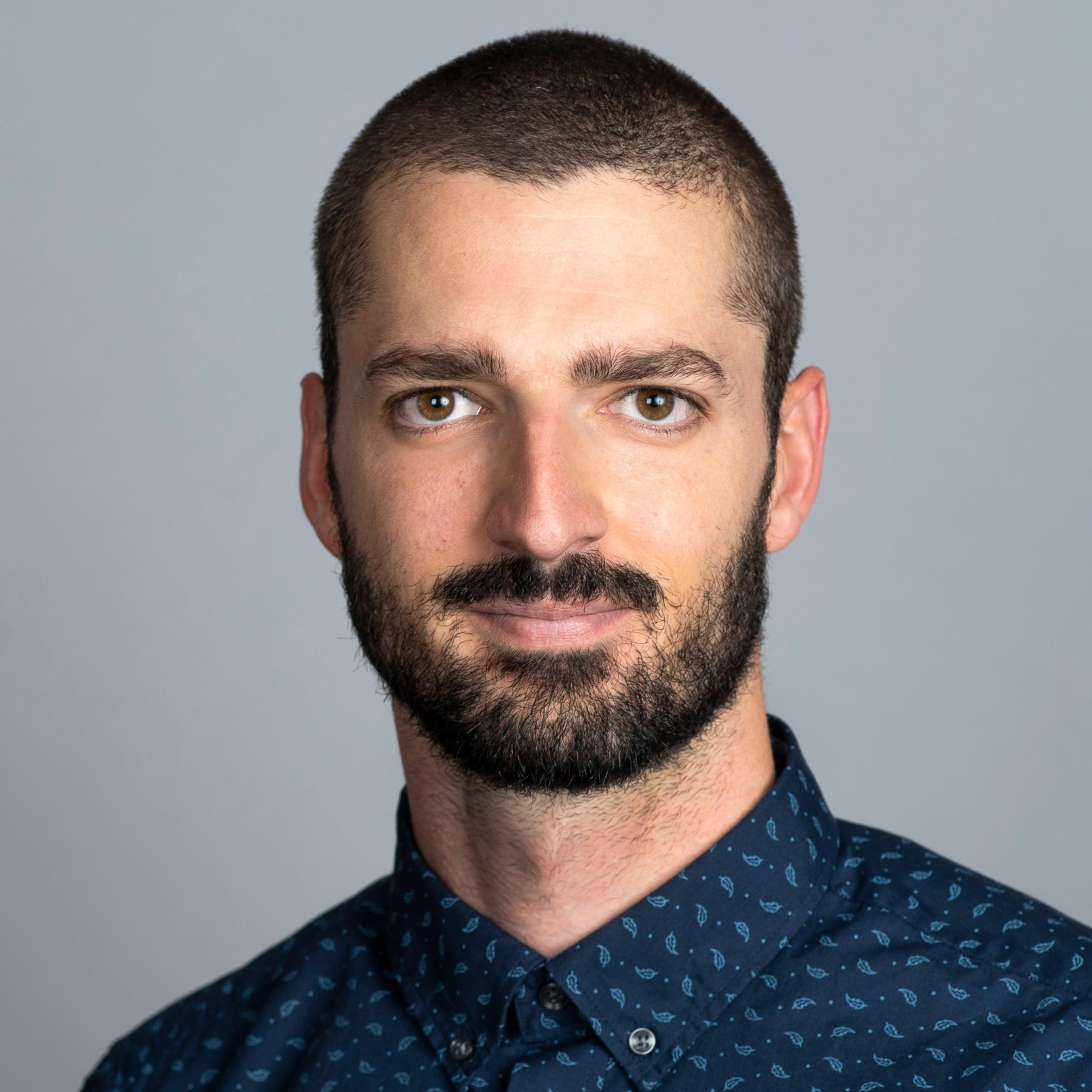 Alvaro Linares
