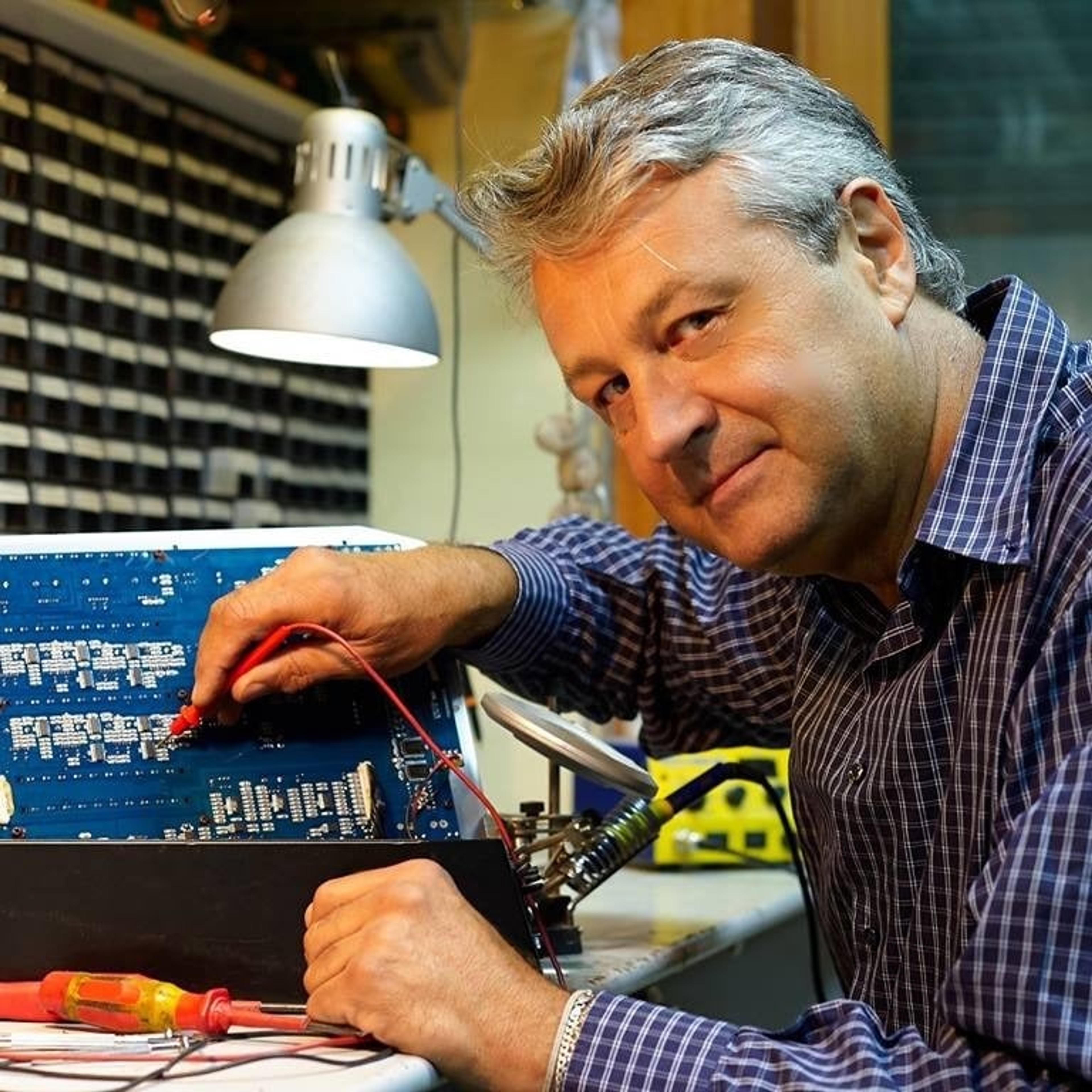 Eseguiamo installazioni e riparazioni elettriche ed elettroniche di ogni tipo
