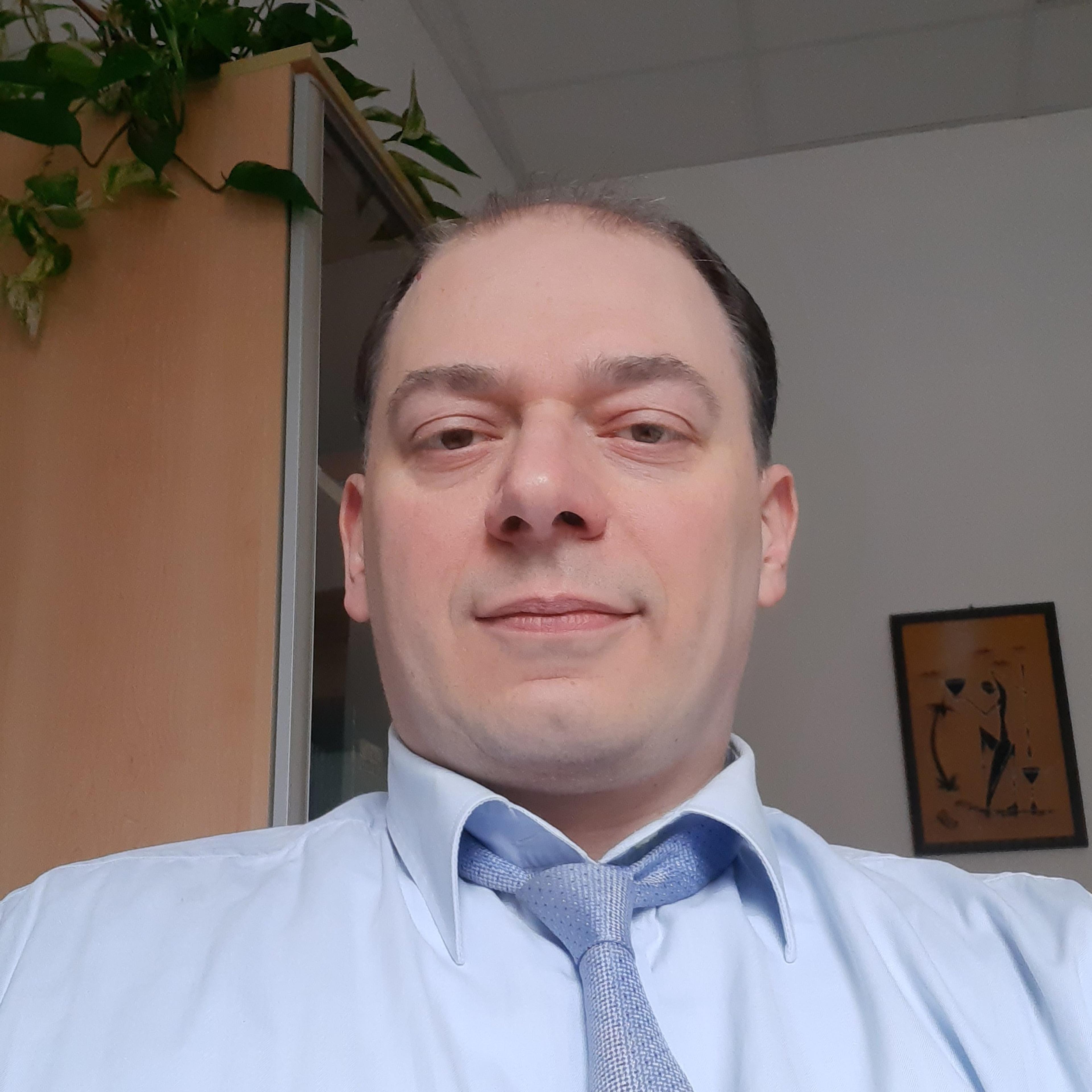 Avv. Ezio Marcolongo