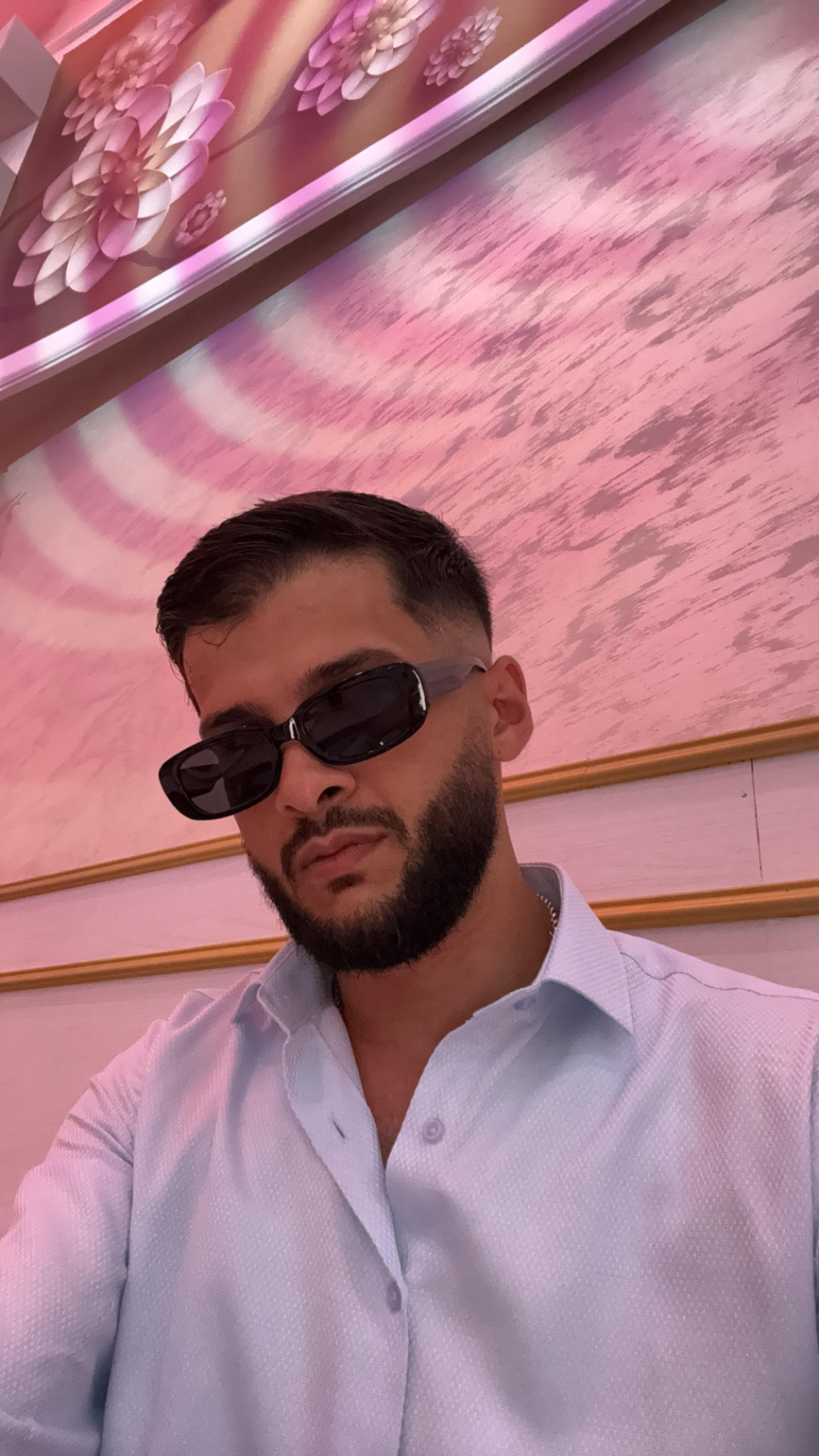 Adenis Dezdari