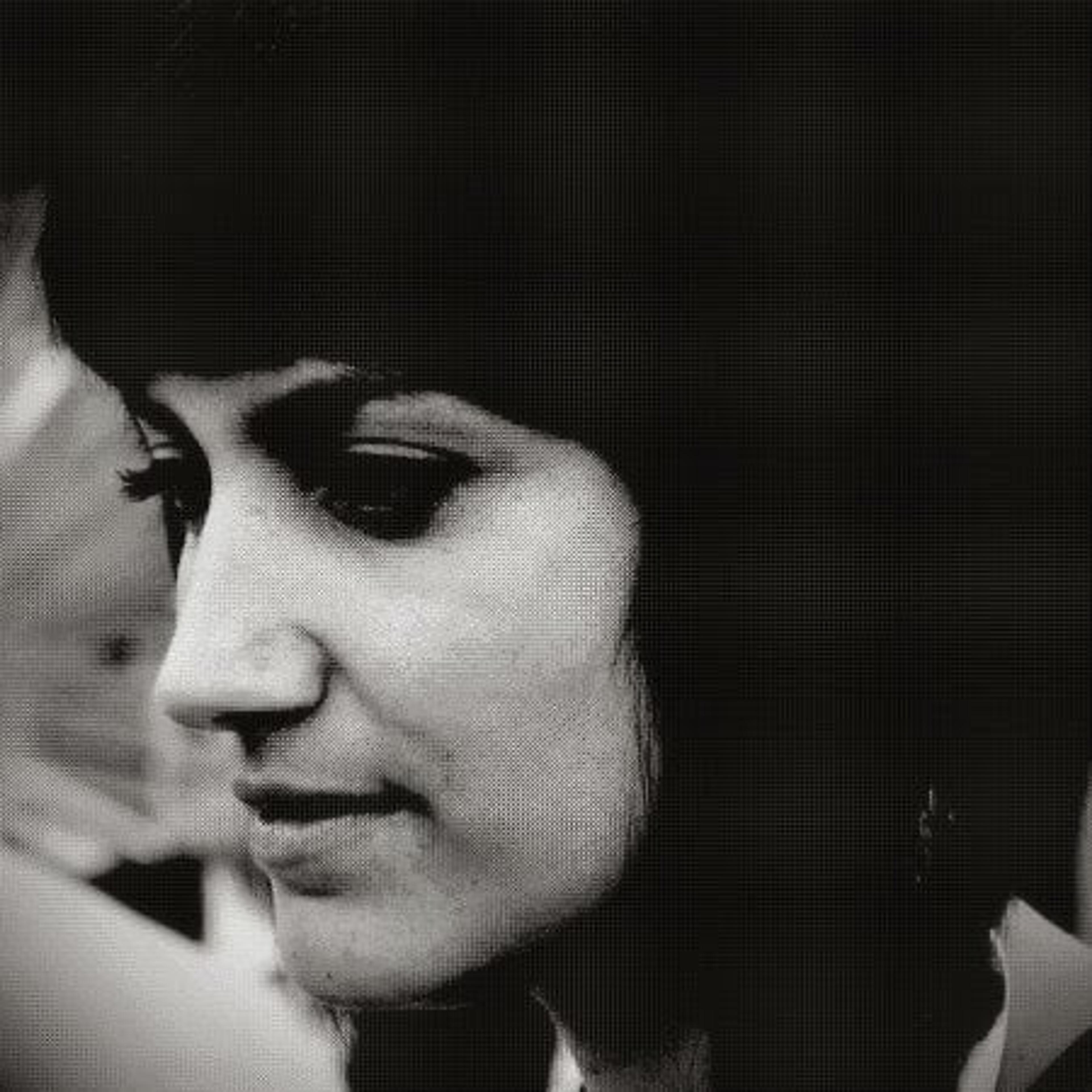 Remedios Favaretti Graphic & Web Designer Freelance