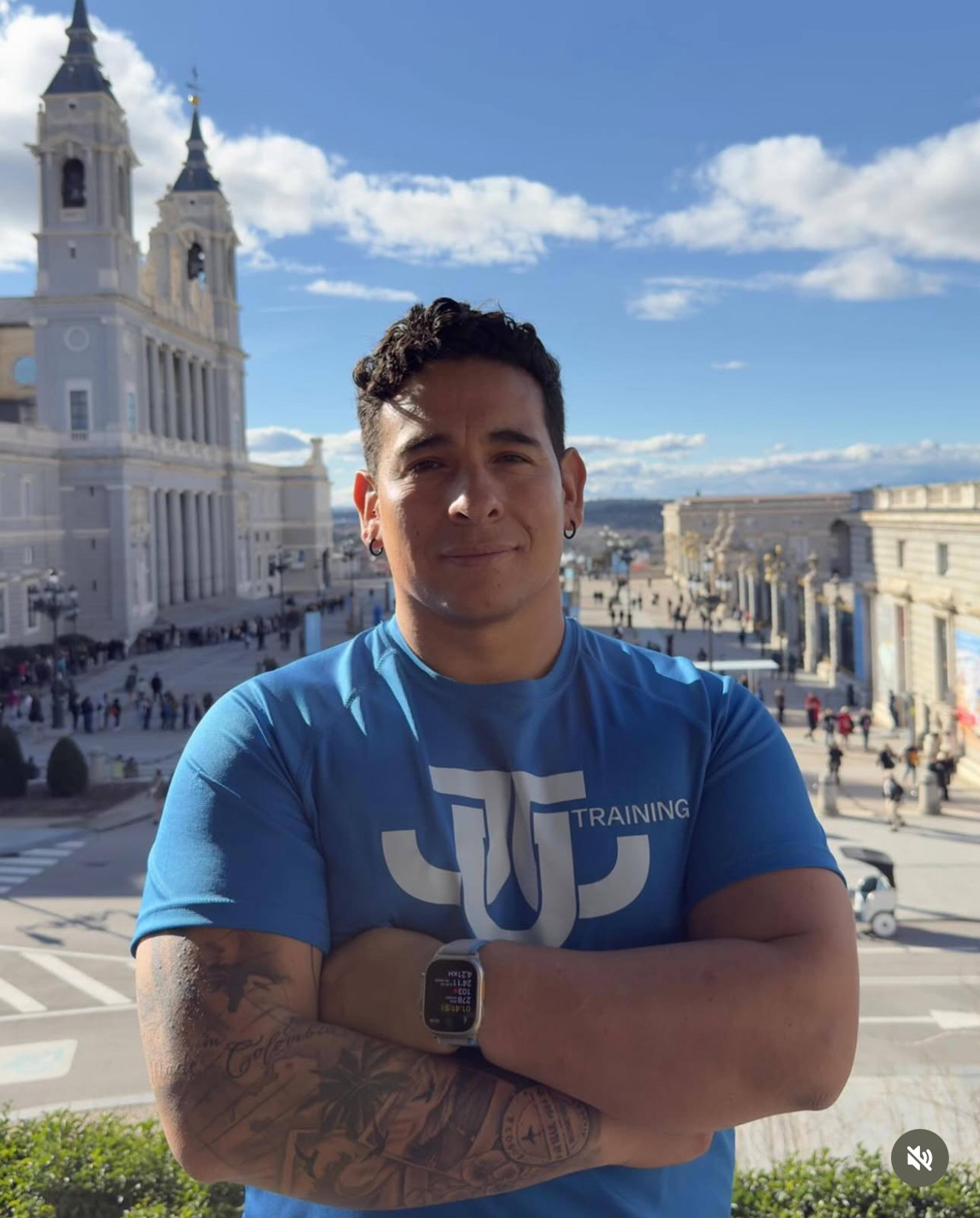 JUAN MUNEVAR