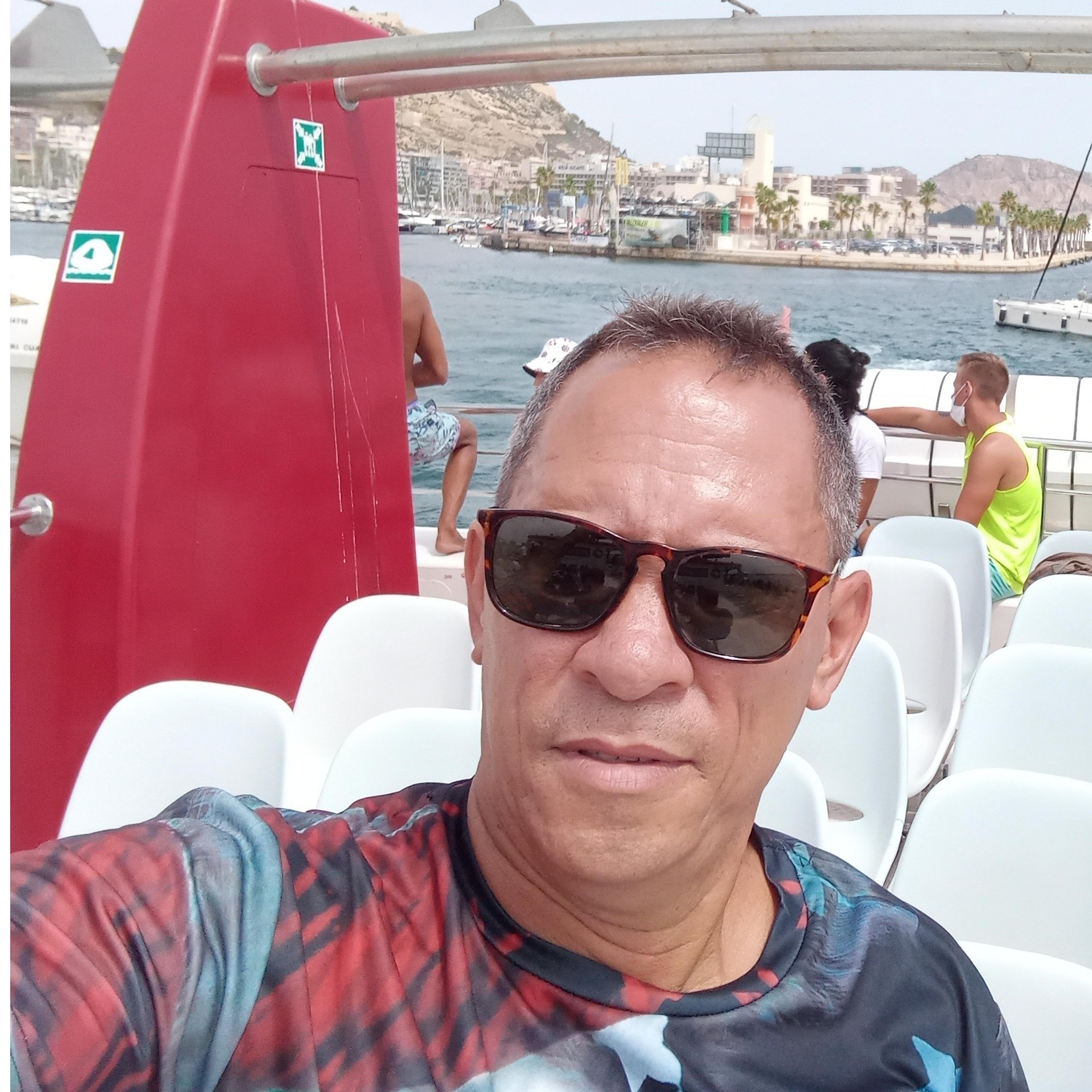 Hector Rene Robas